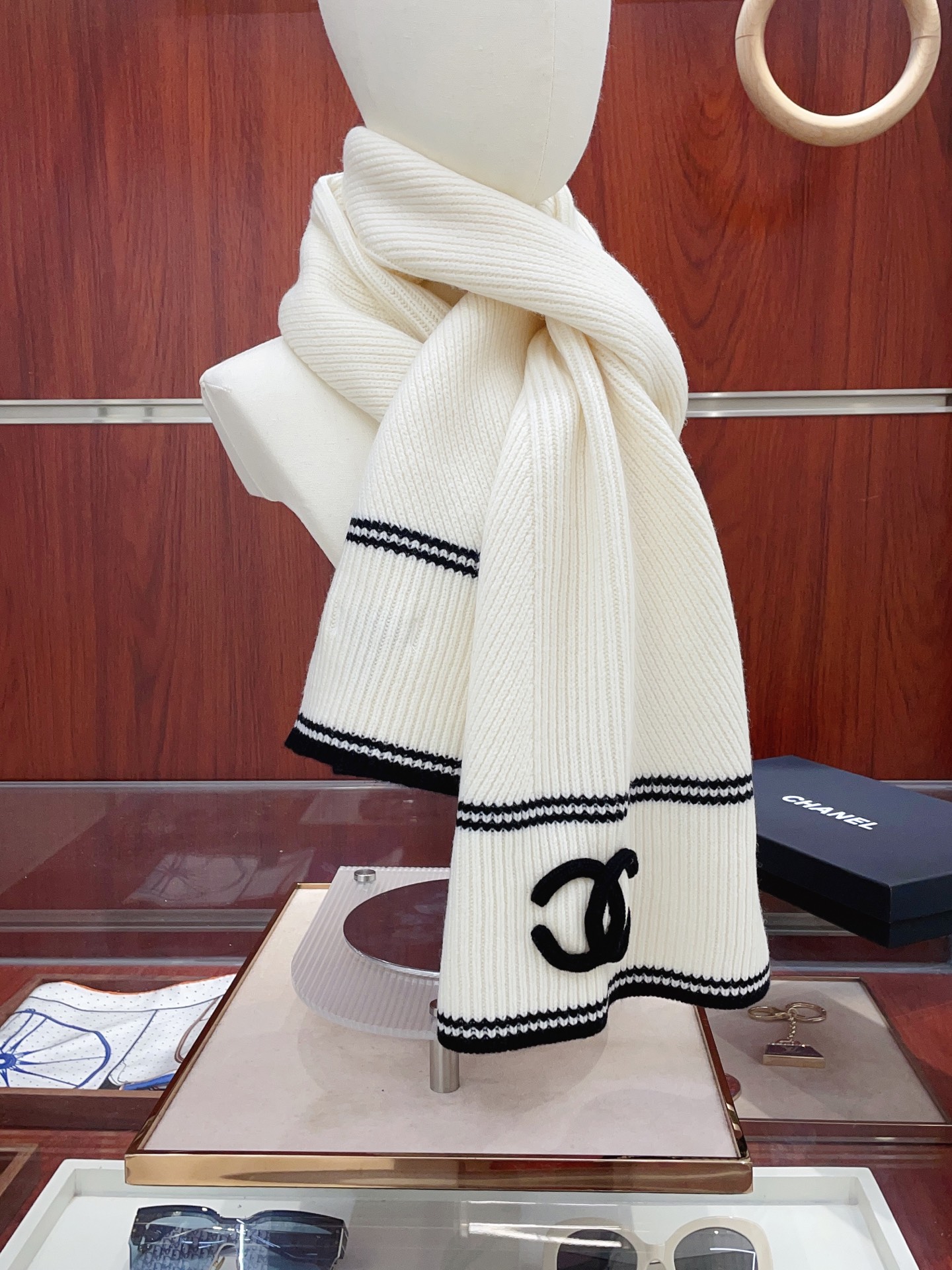 Knitwear pieces with gentle color schemes