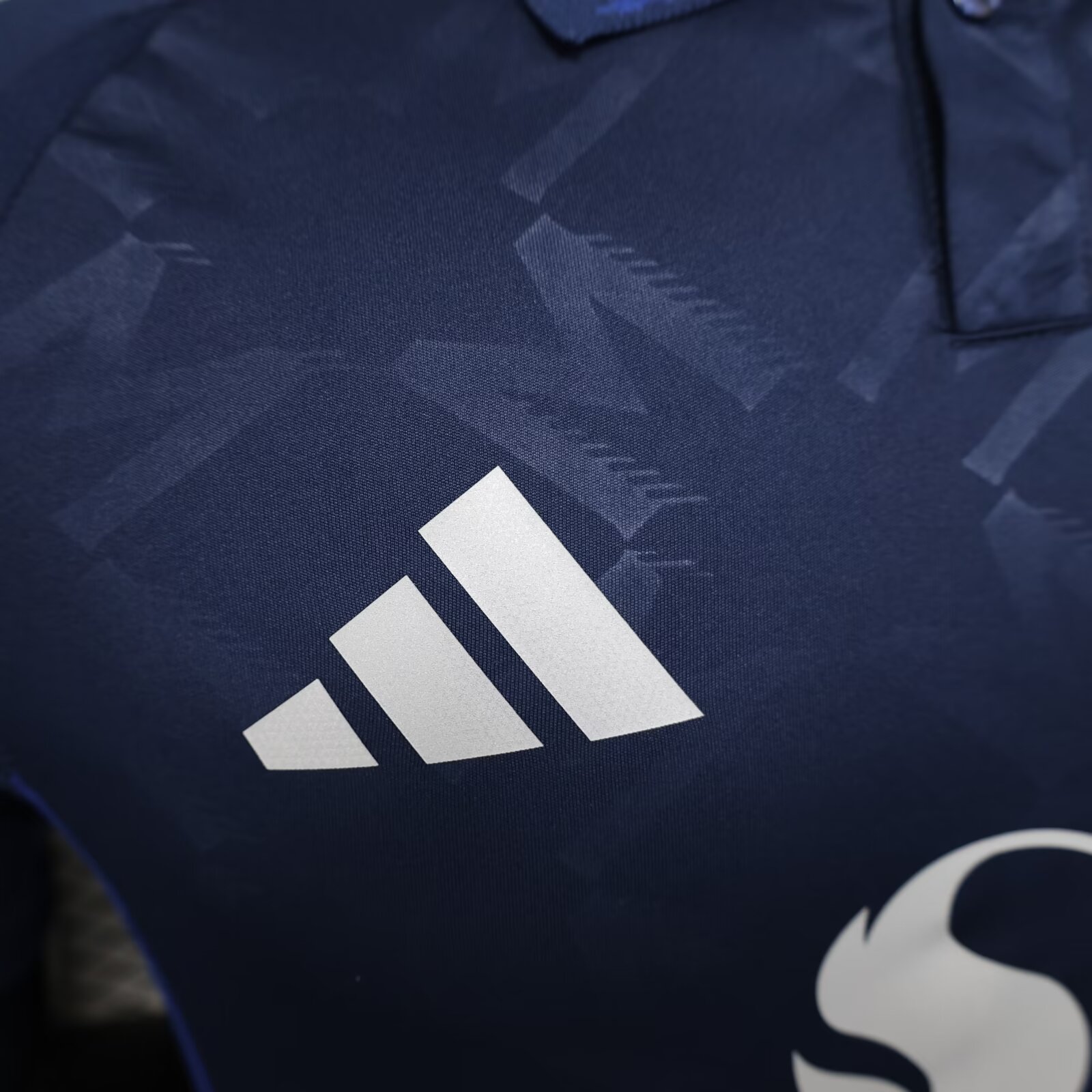 2024/25 Manchester United Away Shirt - Player Edition