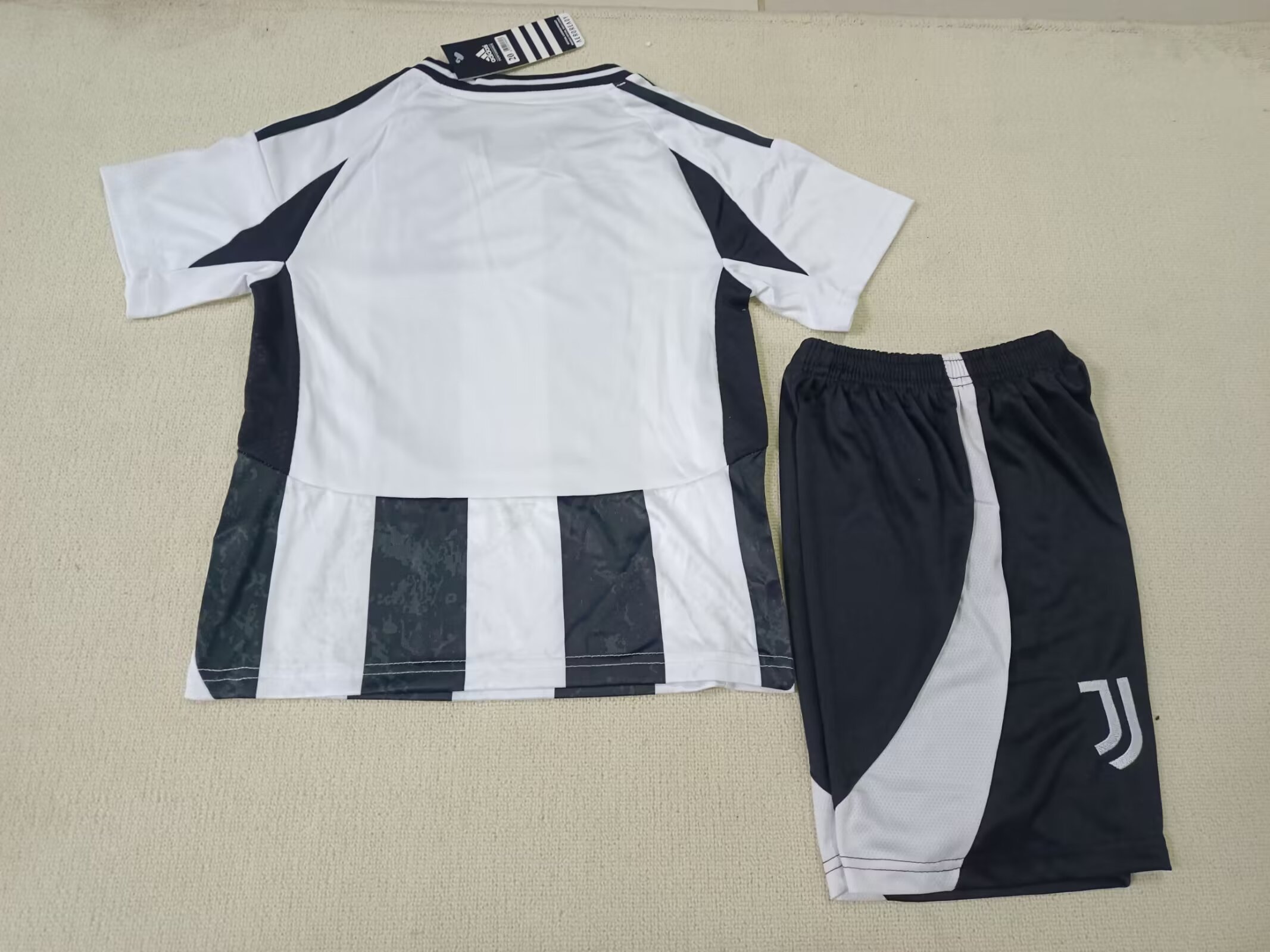 2024/25 Juventus Home Shirt - Kids Kit