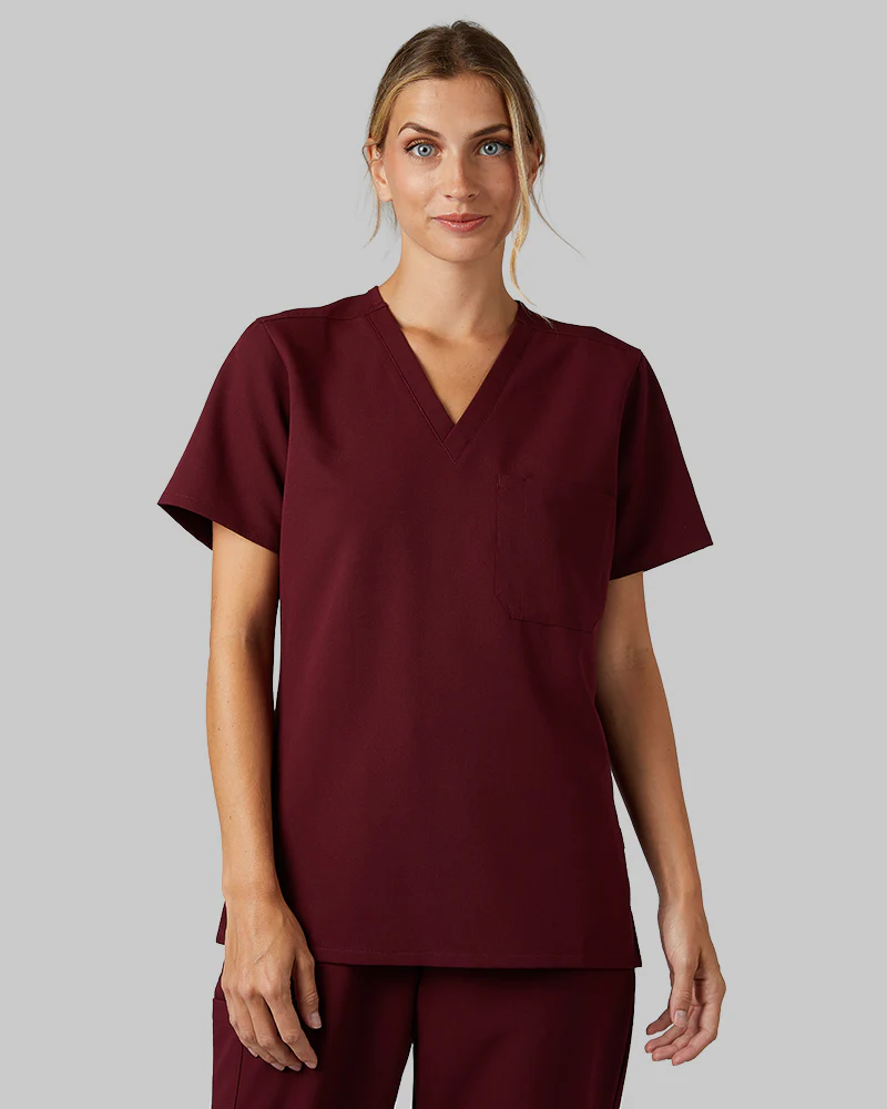 WOMEN'S CHEST POCKET V-NECK SCRUB TOP