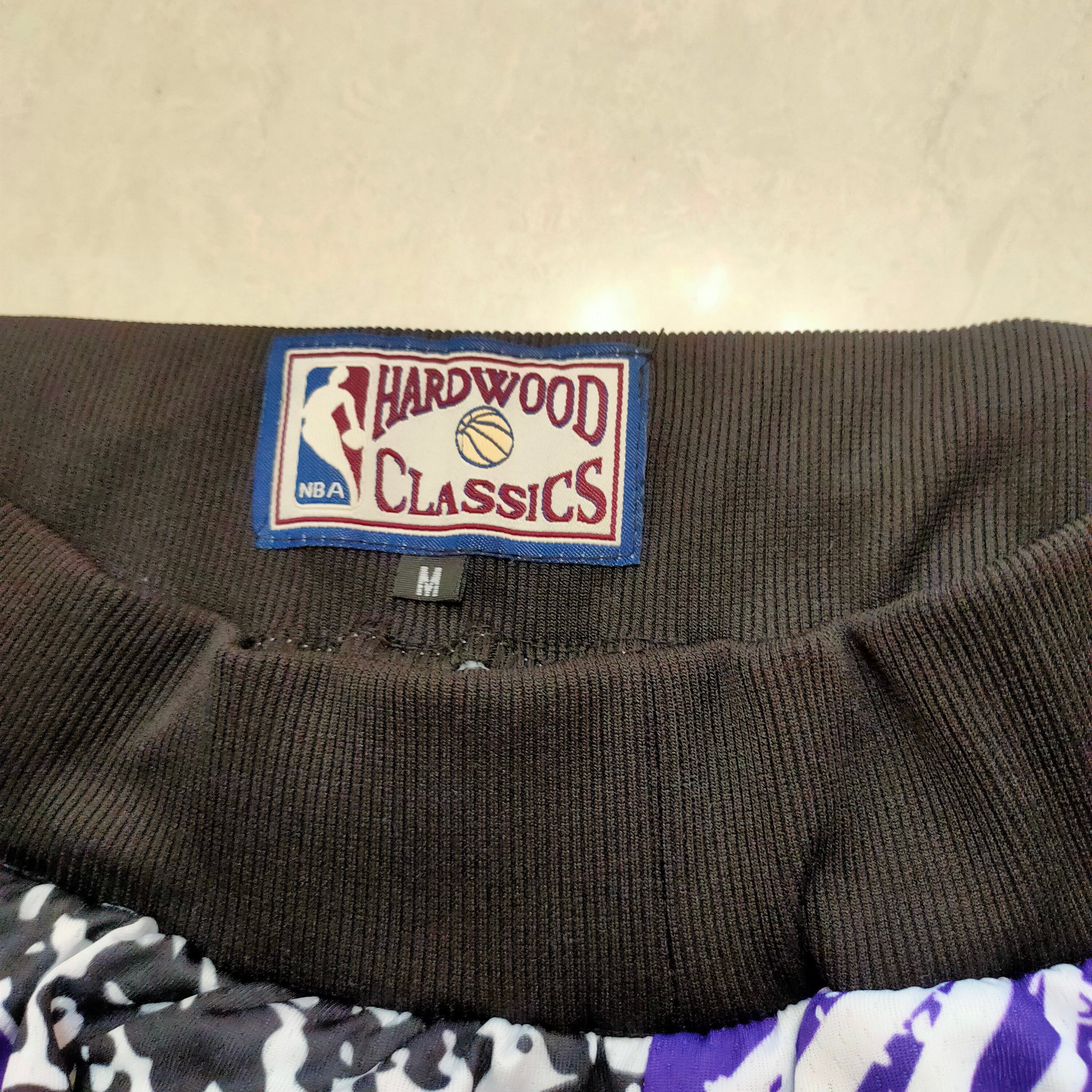 Toronto Raptors mitchellNessMN team logo series basketball sweatpants