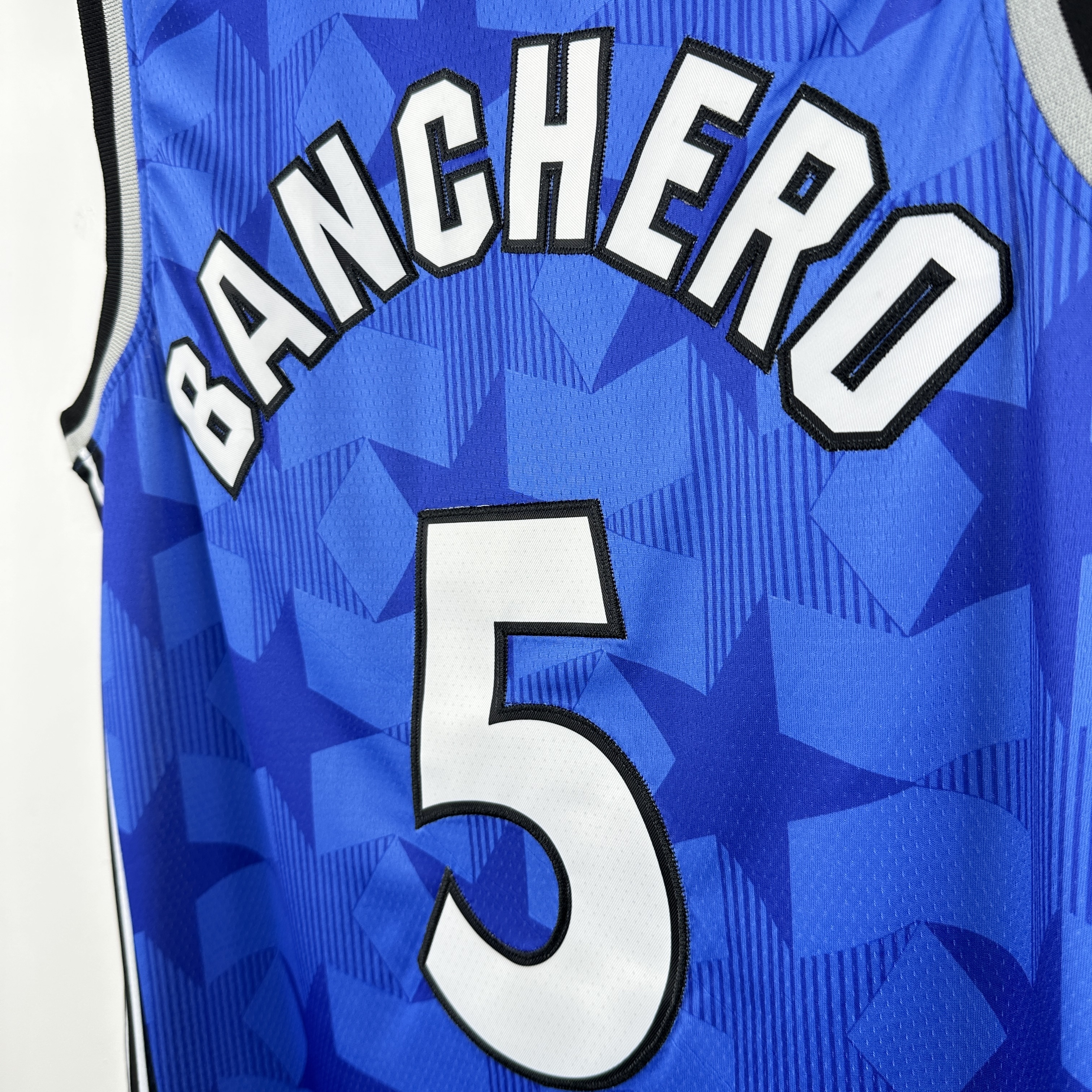 Embroidery 24 season Magic retro No. 5 Banchero