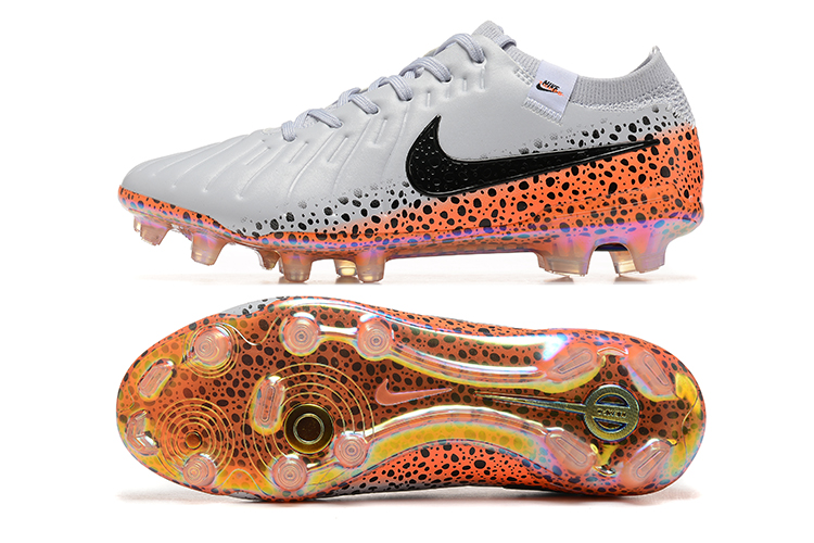 Tiempo Legend 10 Elite FG Football Shoes
