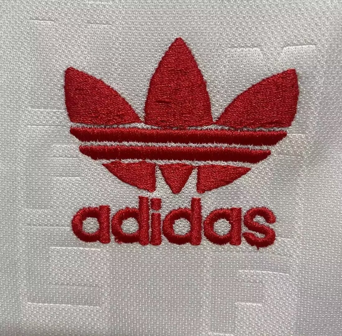 1988/90 Manchester United Away Retro Shirt - Fans Edition