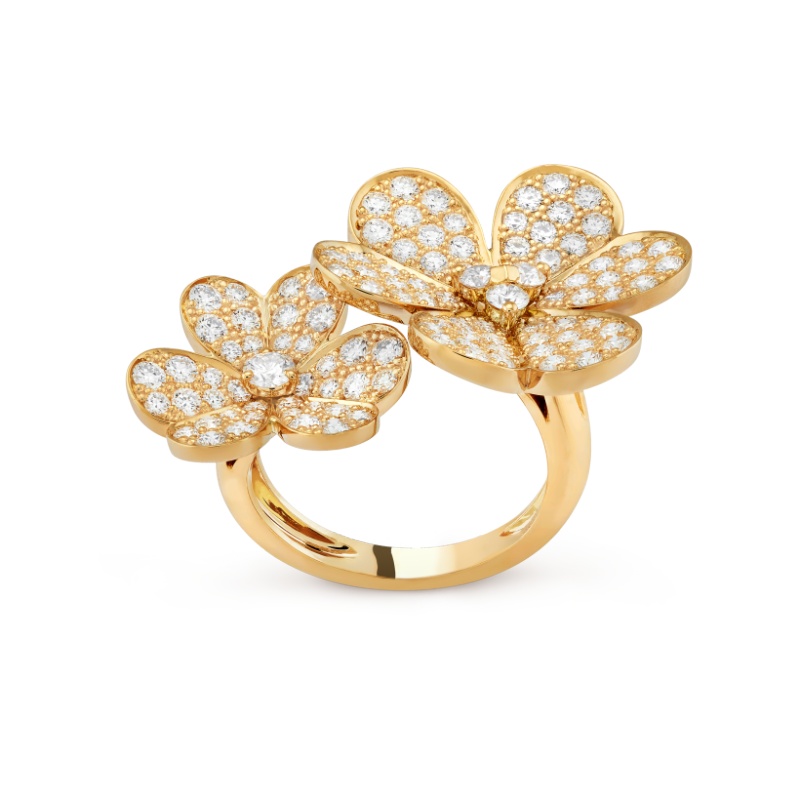 Frivole Between the Finger ring