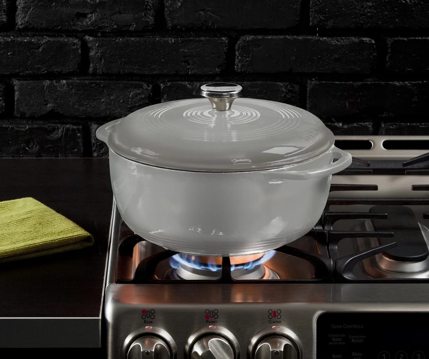 Lodge Enameled Cast Iron 6 Quart Blue Dutch Oven & Cover