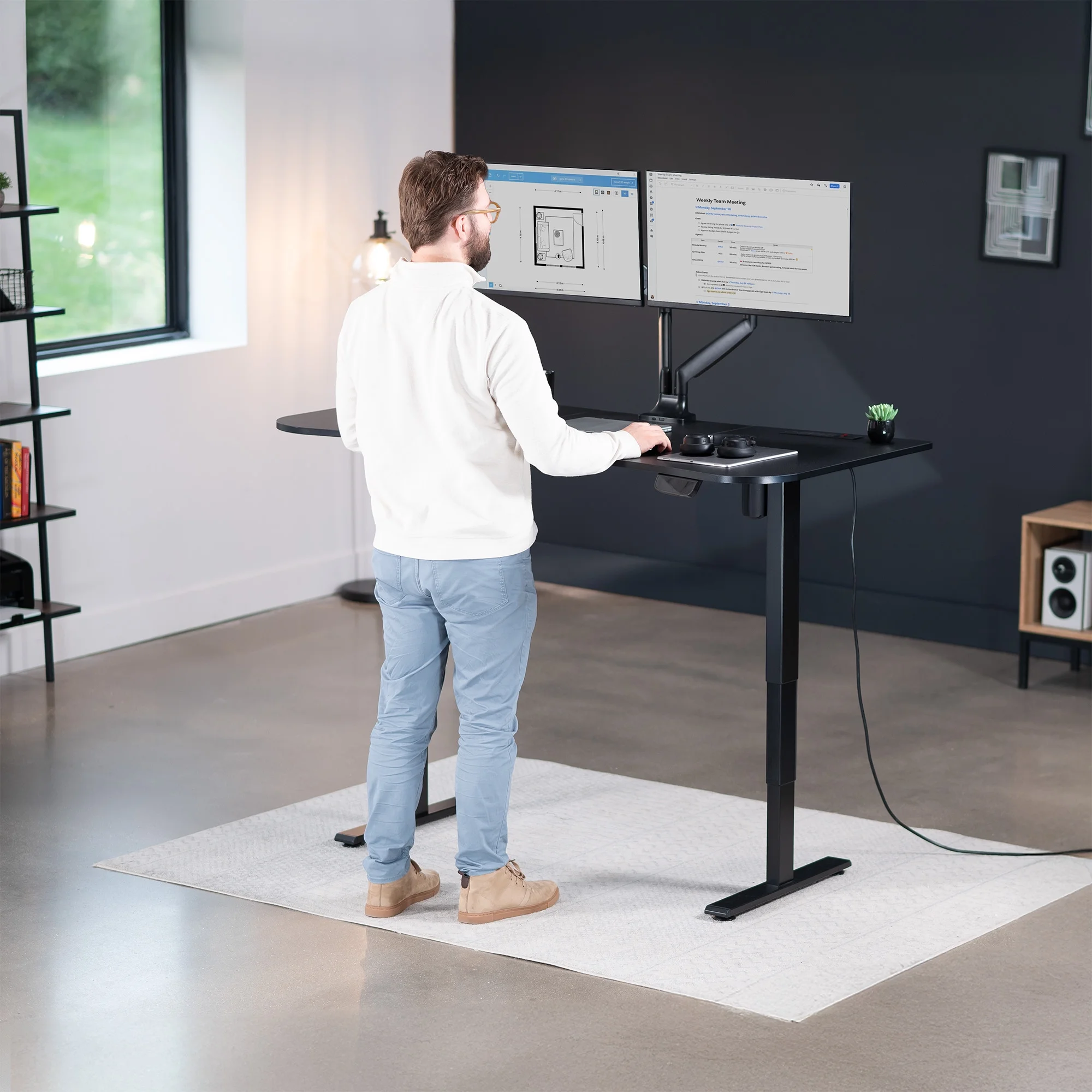 VIVO Reclaimed Wood / Black 63�?x 32�?Electric Height Adjustable Stand Up Desk