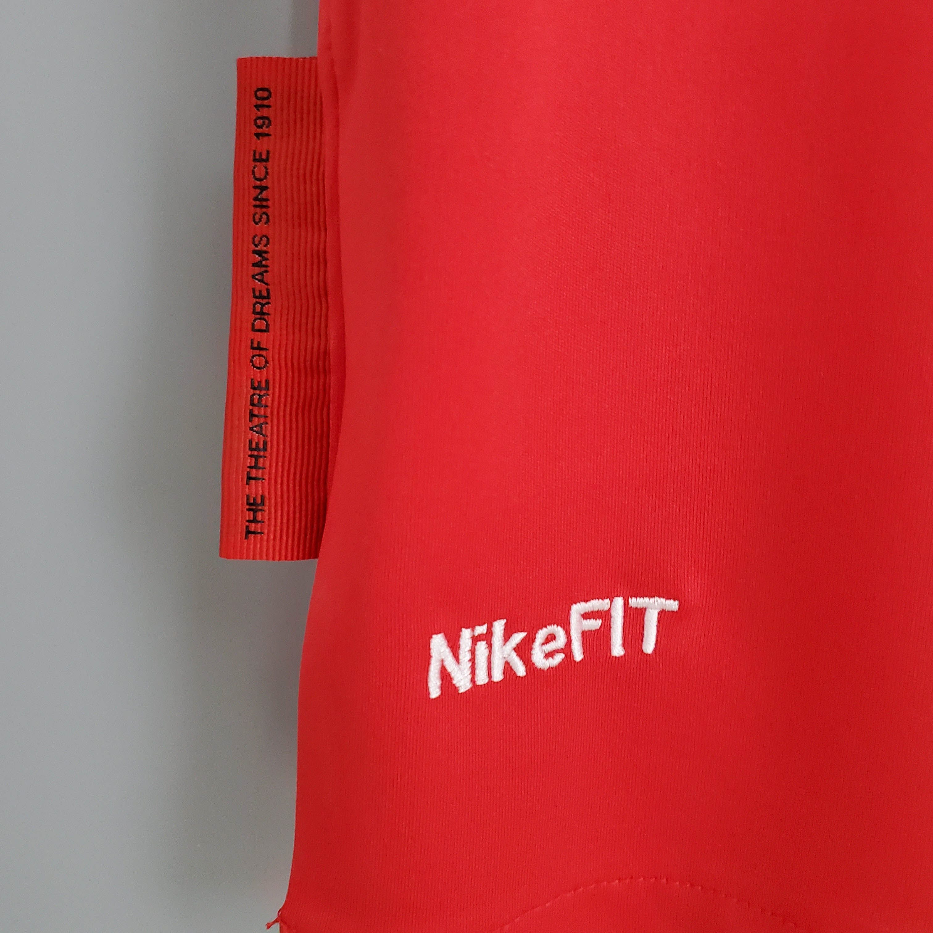 2009/2010 Retro Manchester United Home Football Shirt 1:1 Thai Quality - Fans Edition