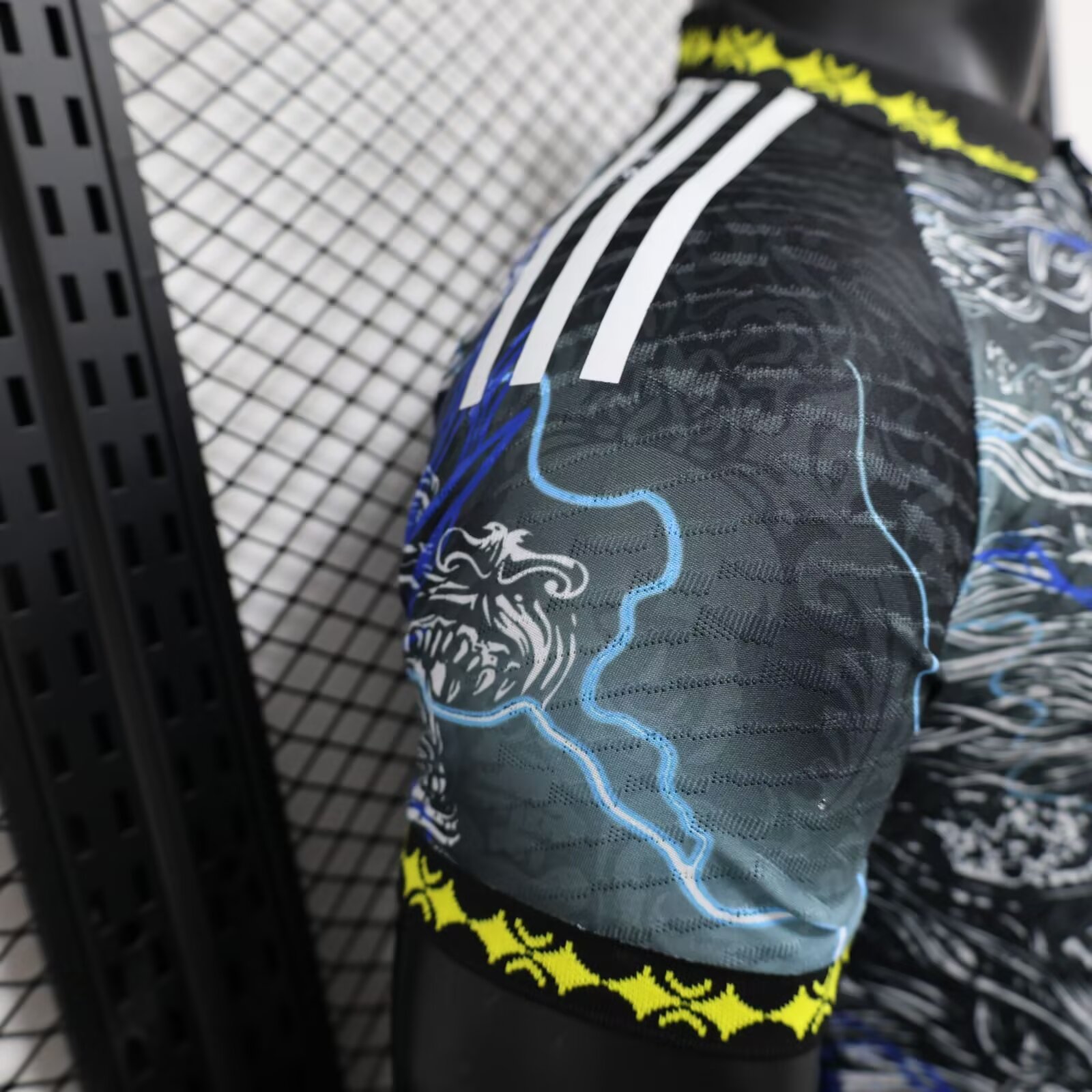 2024/2025 Player Version Real Madrid lightning Dragon Football Shirt 1:1 Thai Quality