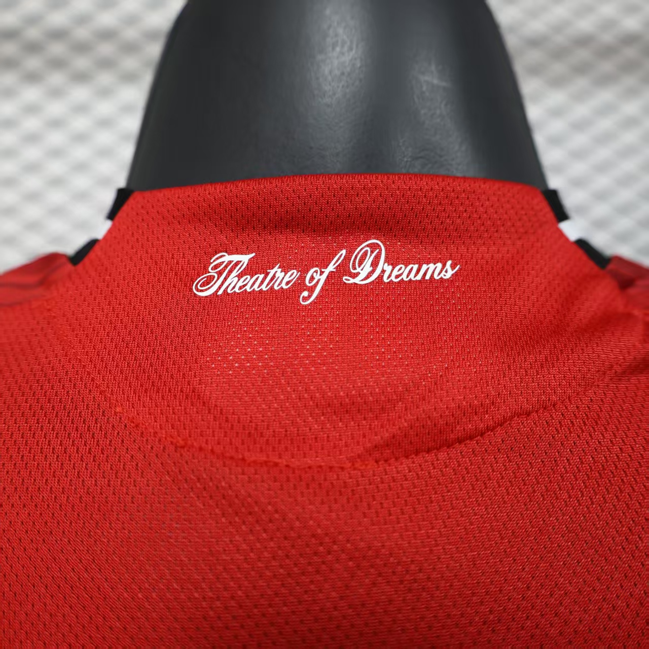 2025-26 Manchester United Home Jersey - Player Edition