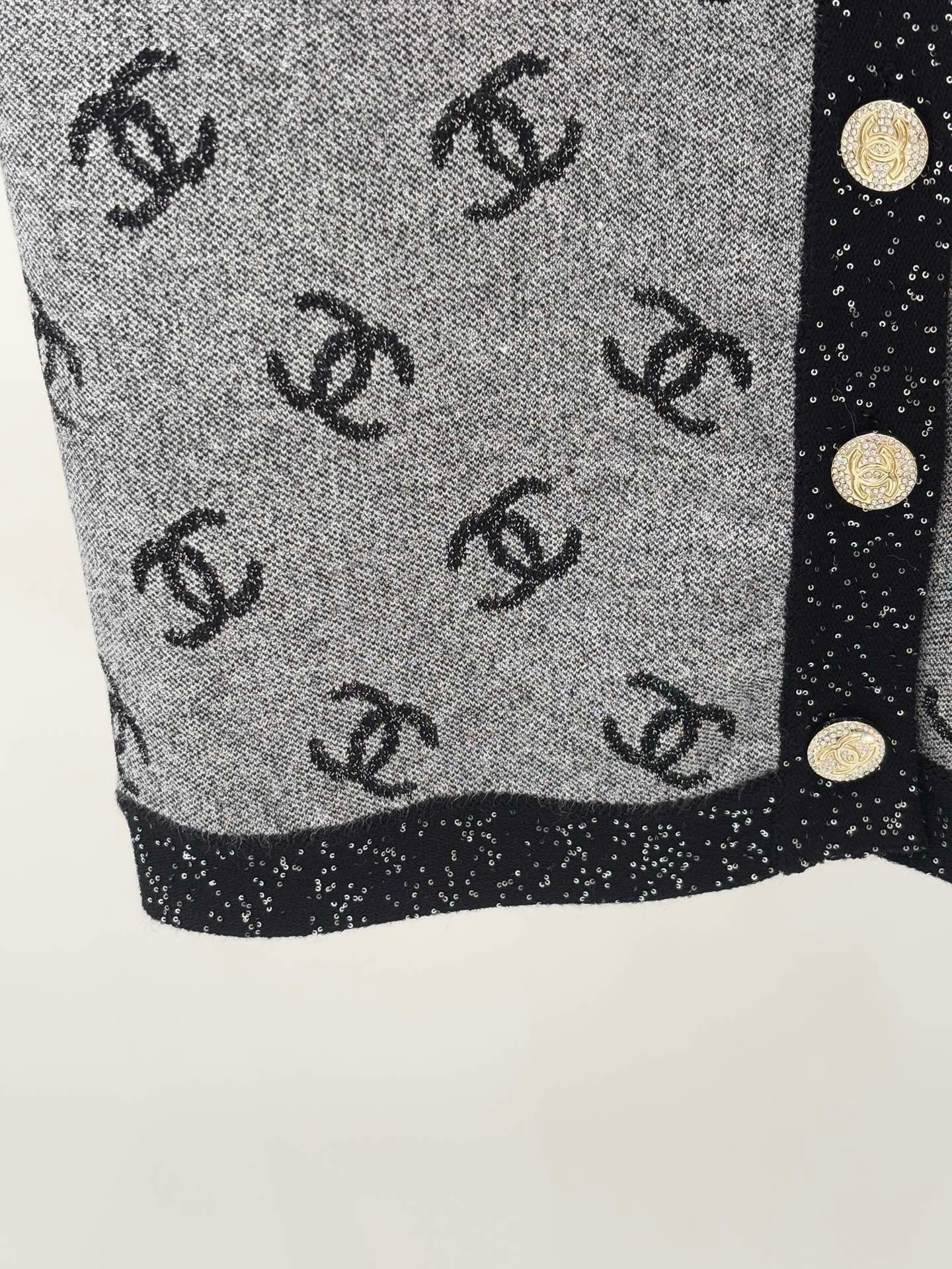 short sleeves25 new summer round neck letters