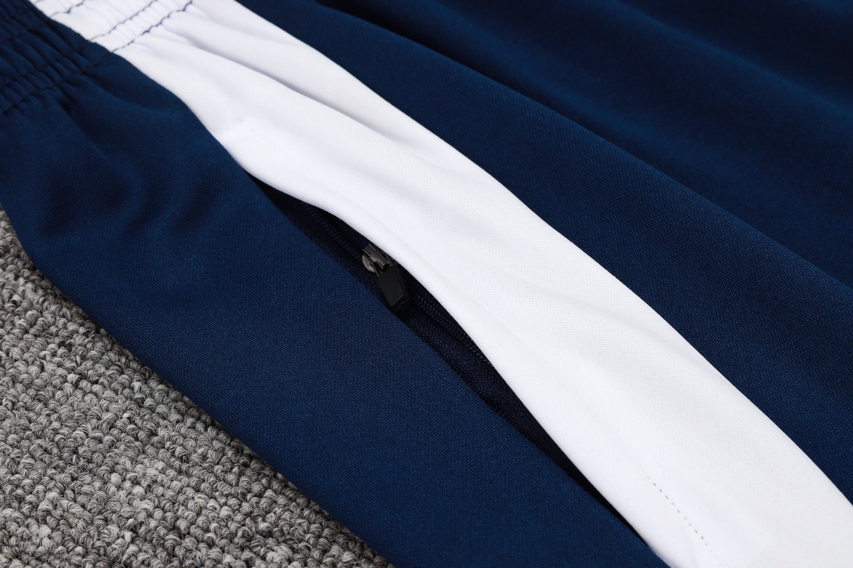 2024/2025 Arsenal Half-Pull Training Suit Red-White Football Shirt 1:1 Thai Quality