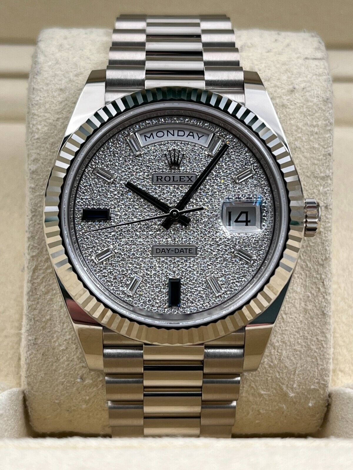 【Super Clone】RLX  Day-Date President 40mm White Gold Pave Diamond Sapphire Dial - 228239