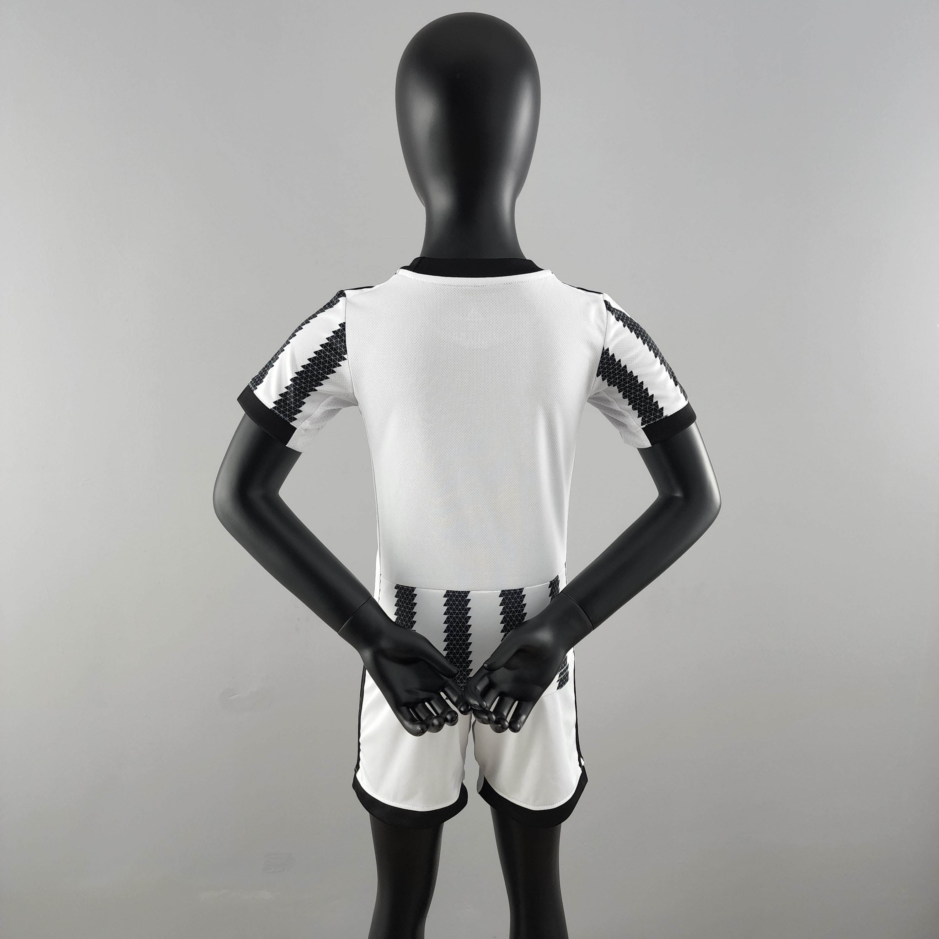 2022/2023 Juventus Home Soccer Jersey 1:1 Thai Quality Kids Size