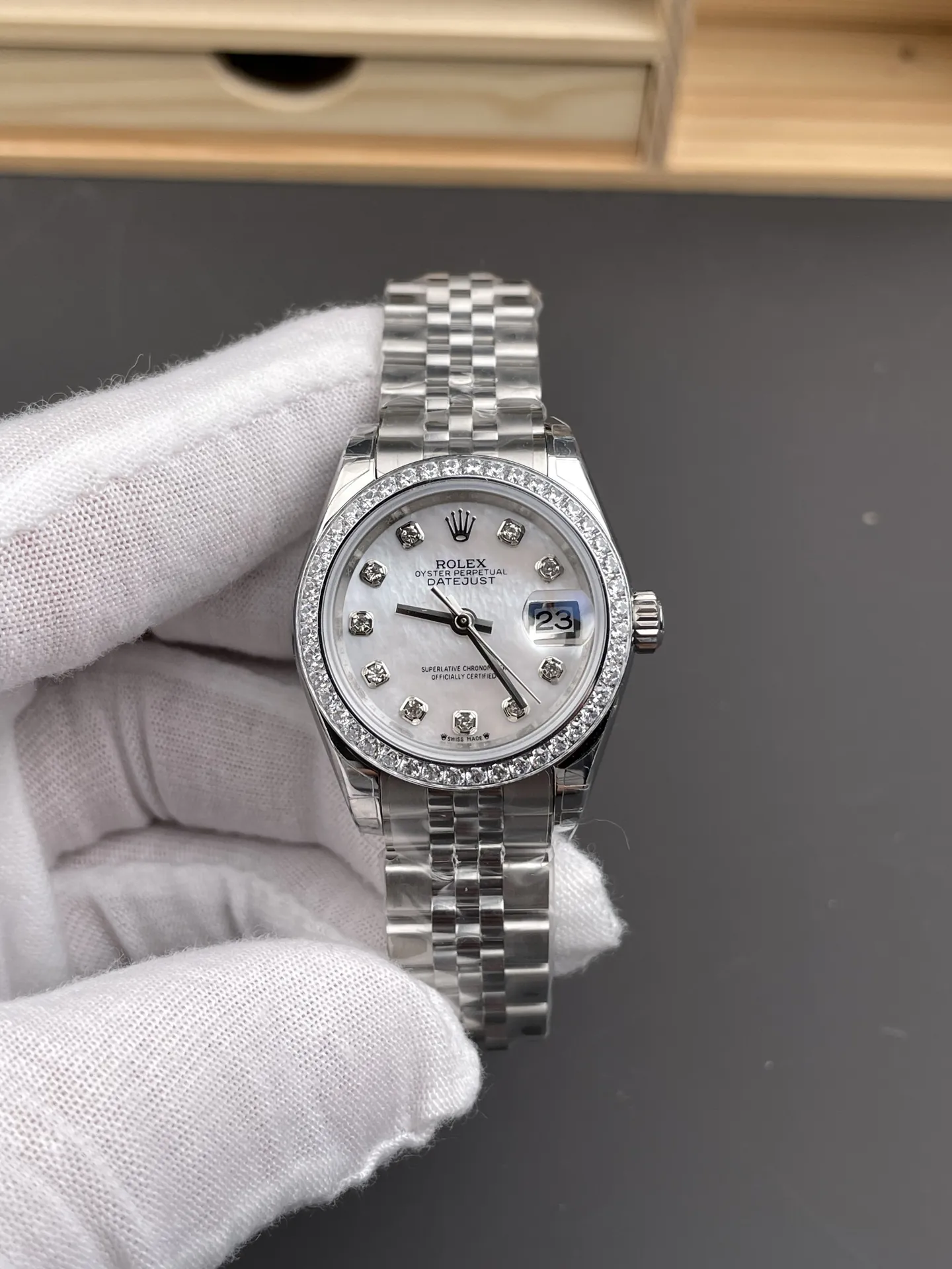 Rolex Datejust Mother-of-Pearl Ladies 28mm