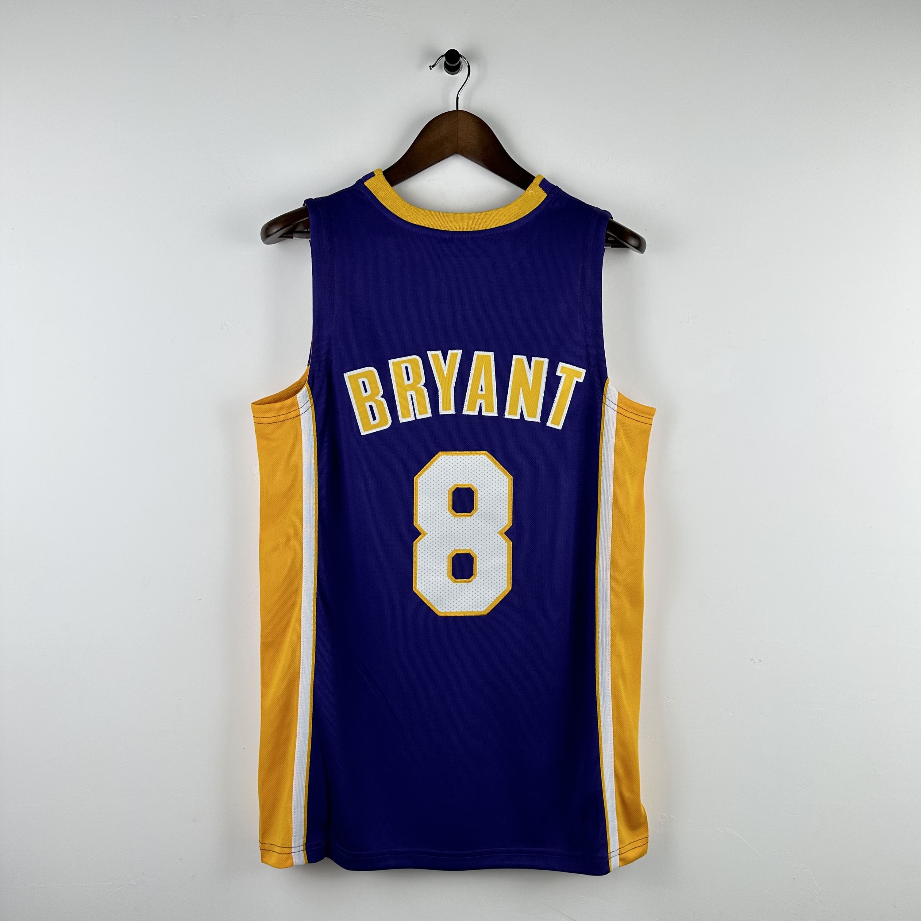 Embroidered MN Retro Jersey Lakers 00/01 Season V-neck Purple No. 8 Kobe