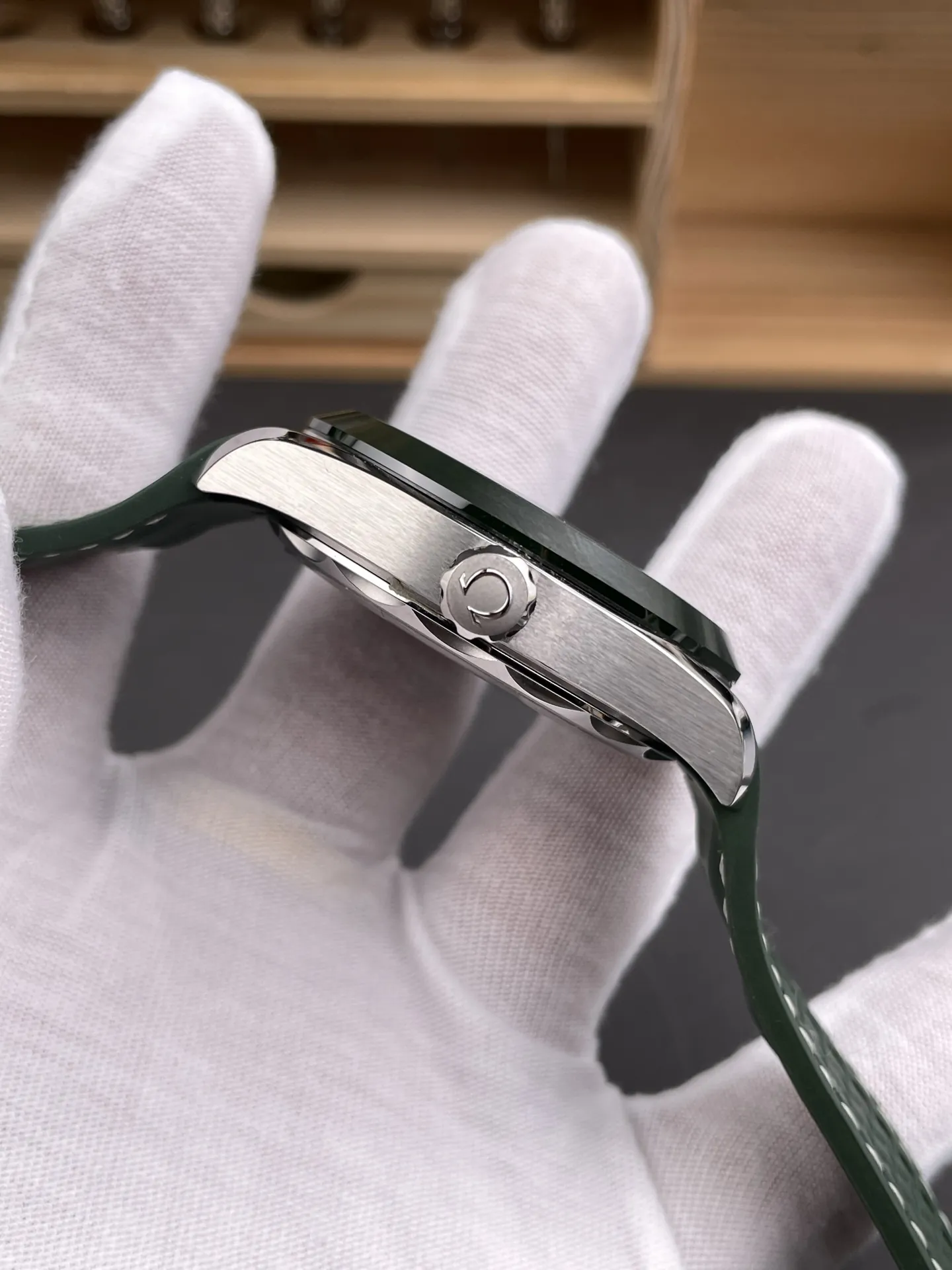 Omega Seamaster Green 43mm