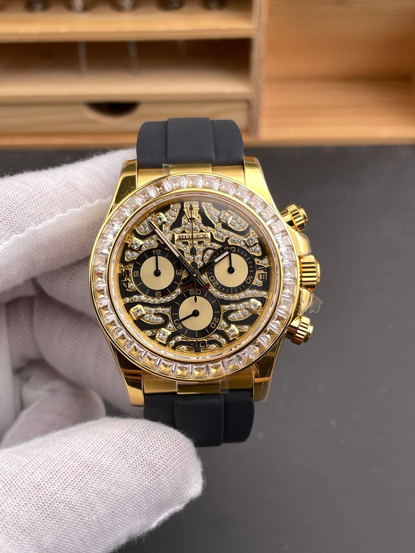 Rolex Daytona Tiger Gold