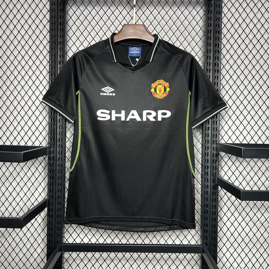 Retro Manchester United 1998-99 Third Jersey