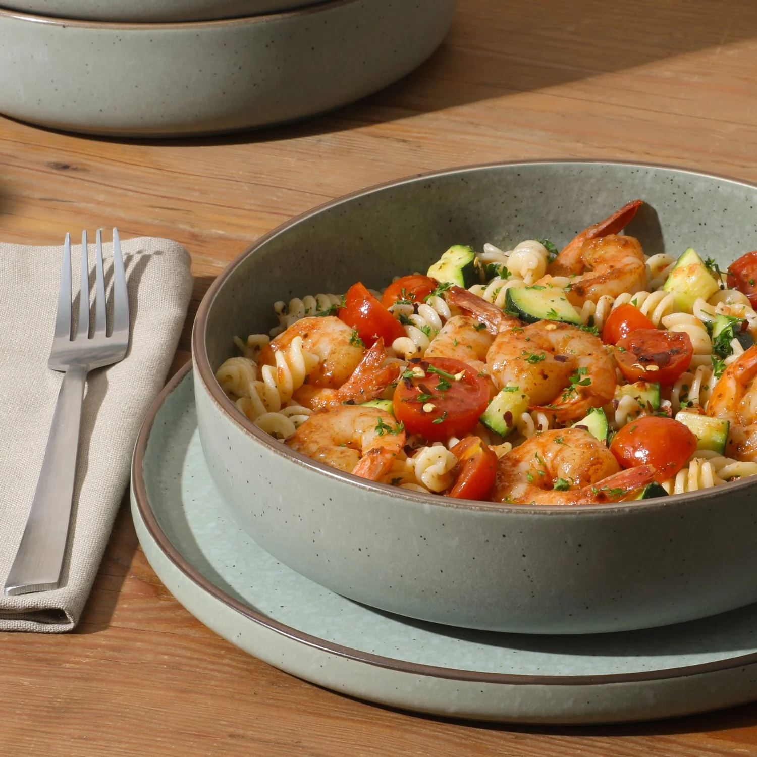 Gibson Elite Gelston Stoneware Matte Reactive Glaze 16 Piece (Service for 4) Plates and Bowl Dinnerware Set - Grey