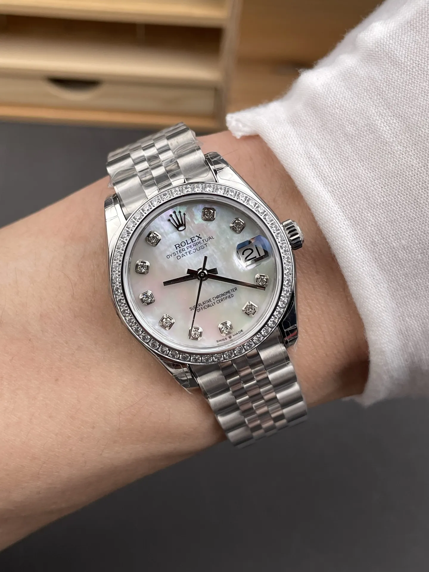 Rolex Datejust Mother-of-Pearl Ladies 31mm