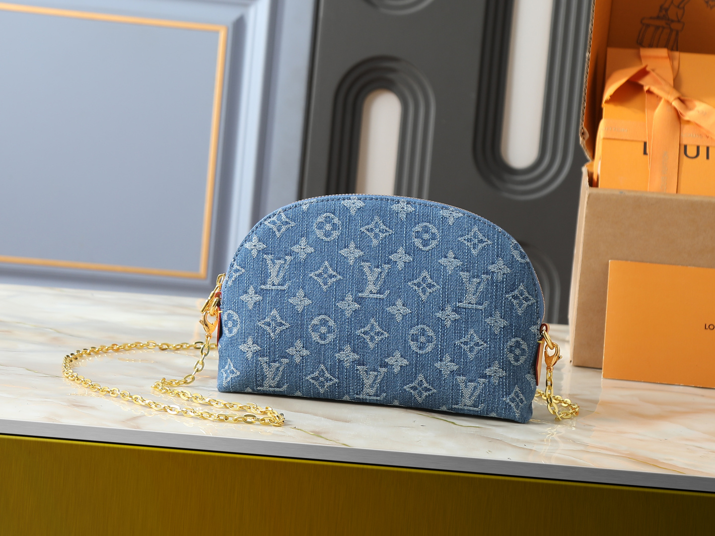 LV Toiletry Pouch Cosmetic Pouch Shoulder Bag
