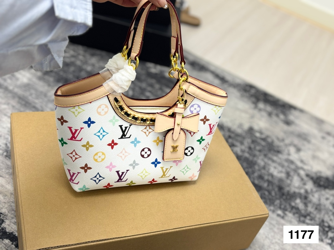 LV Shopping Bag