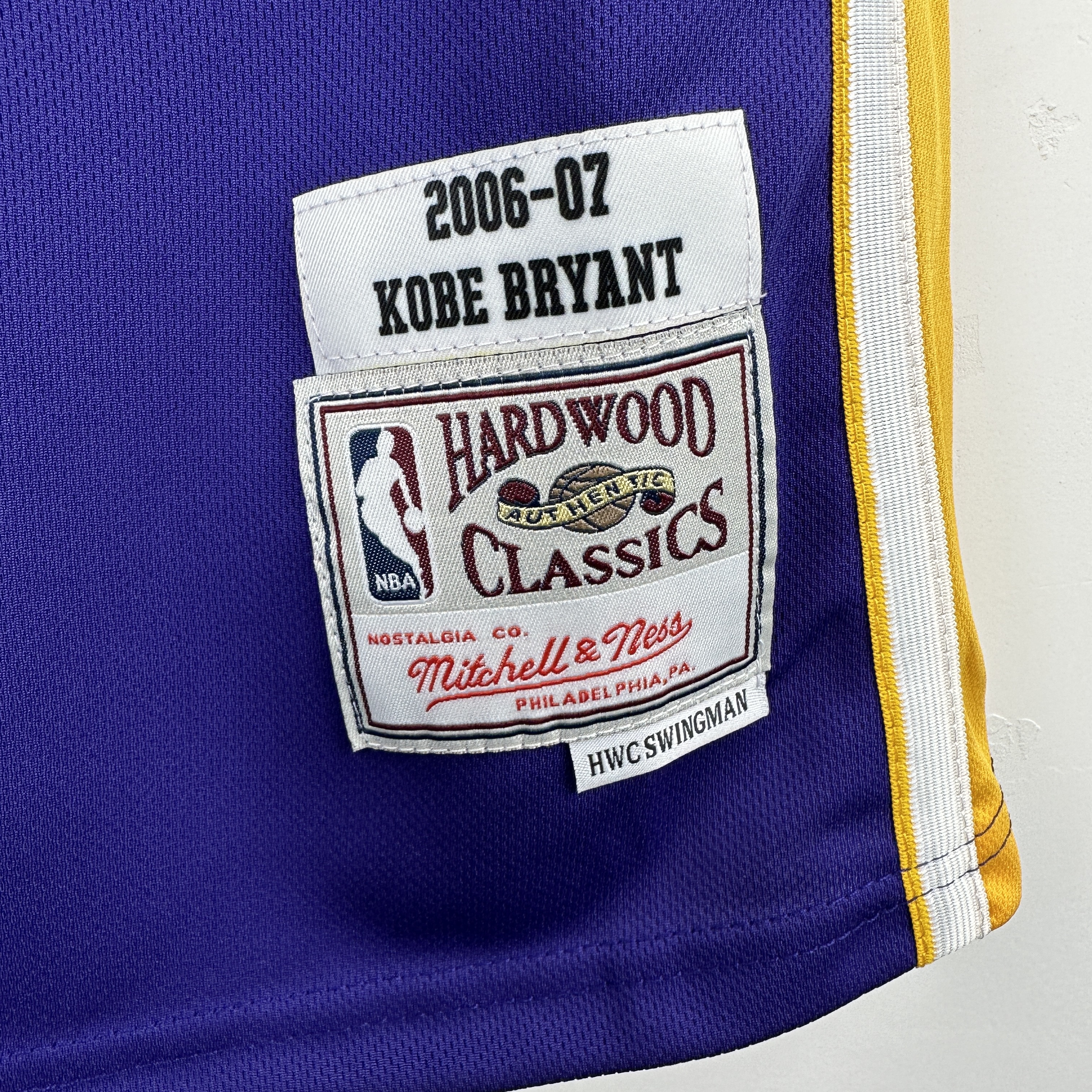 Embroidered MN Retro Jersey Lakers 00/01 Season V-neck Purple No. 24 Kobe