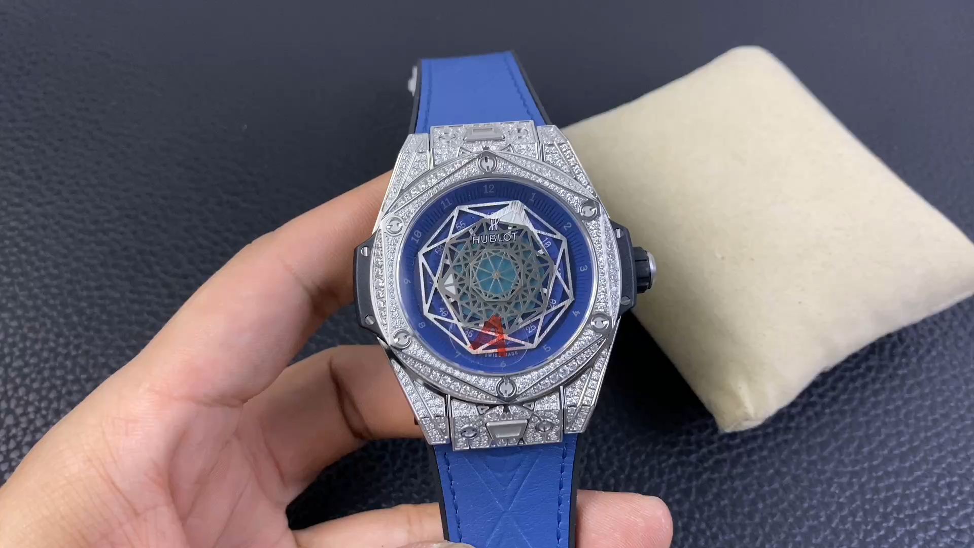 【Super Clone】Hublot Big Bang Sang Bleu Titanium 415.NX.7179.VR.1704.MXM18 45mm