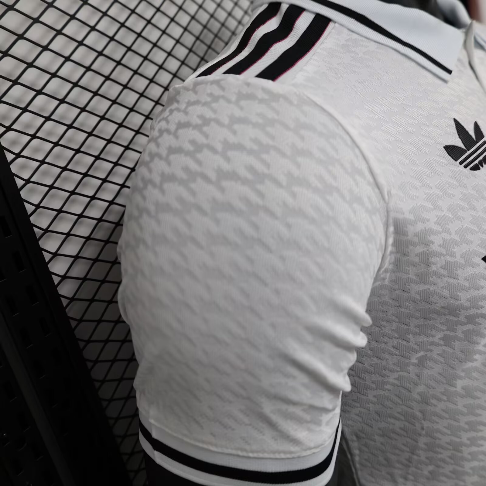 2024/2025 Player Version Real Madrid White open tube Football Shirt 1:1 Thai Quality