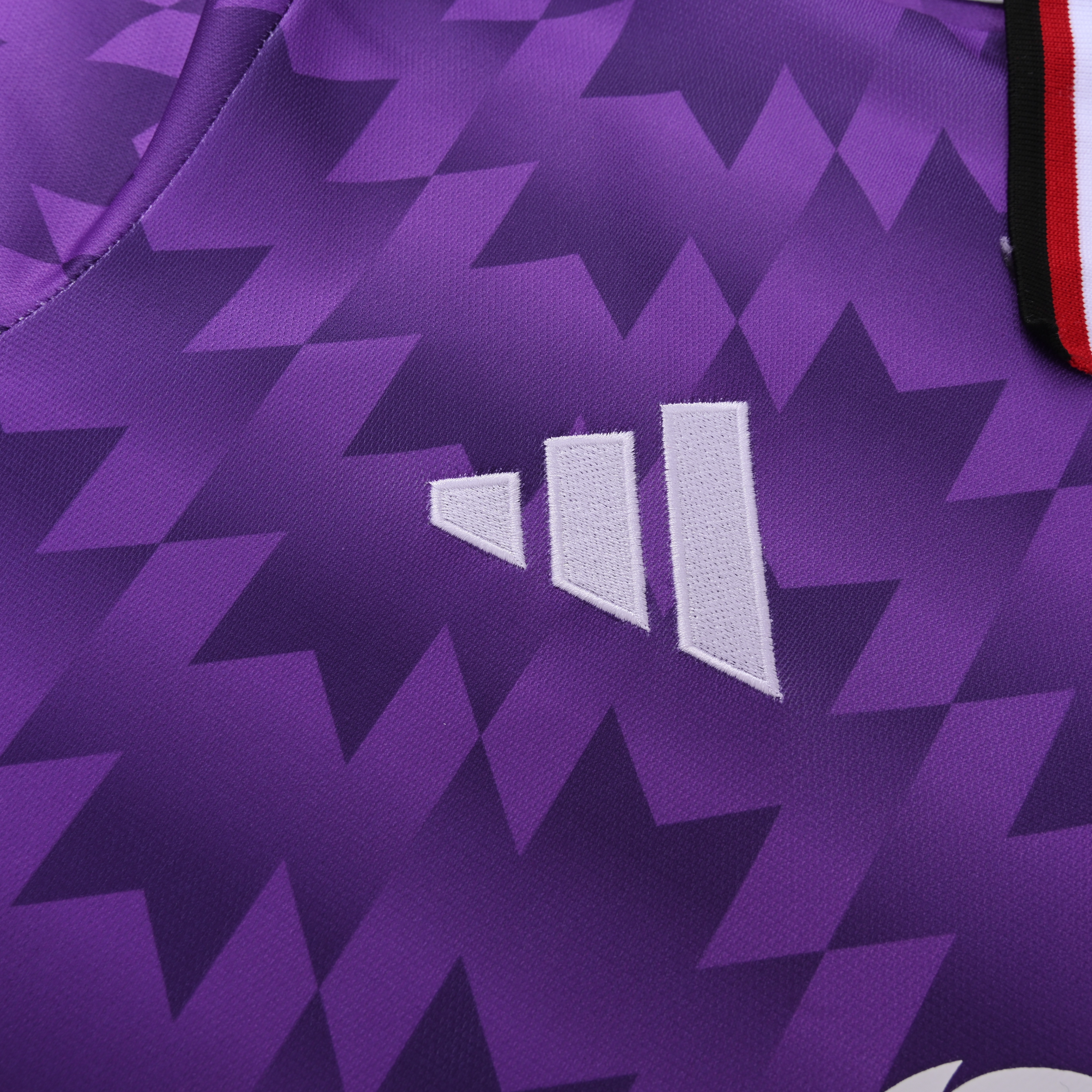 25-26 Manchester United (Polo Shirt) Purple Training Jersey - Fan Edition