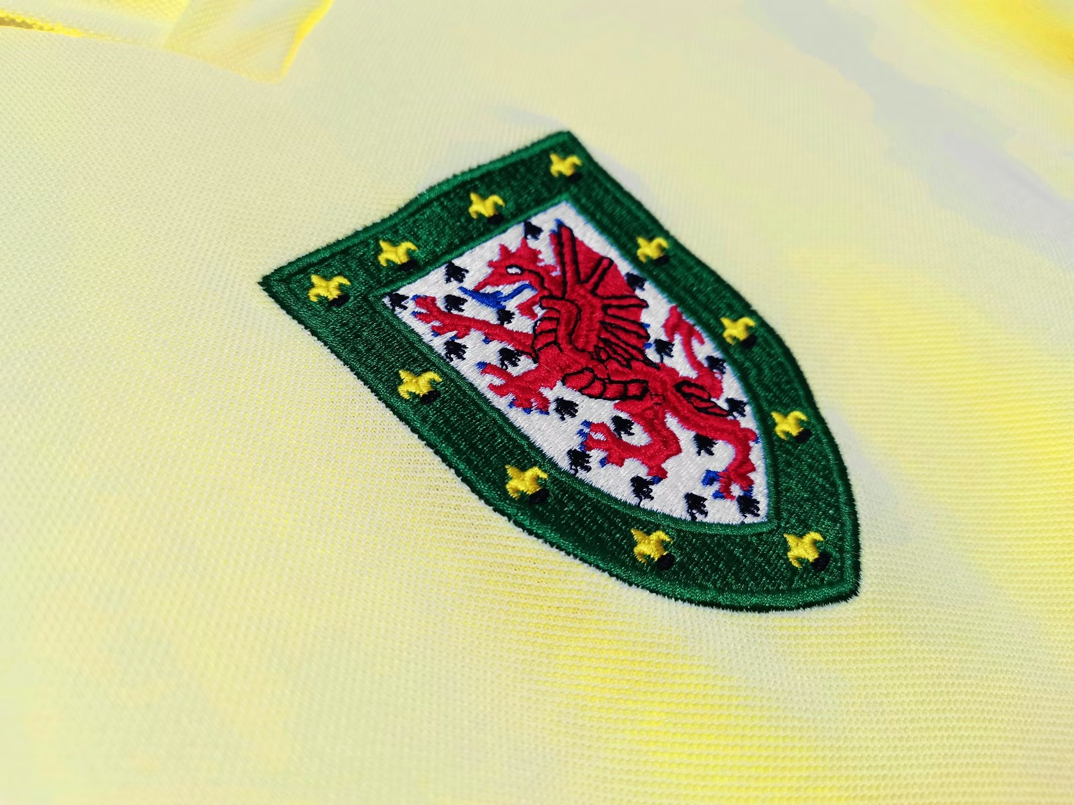 1976/79 Wales away retro jersey 1:1 Thai quality