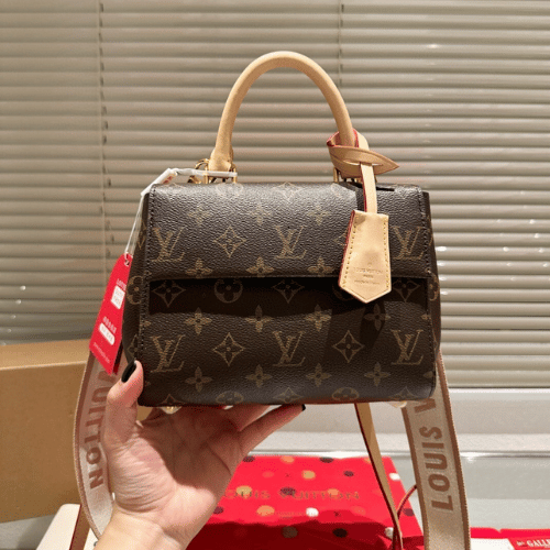 Louis Vuitton Cluny BB Monogram Small 7.9 Inches