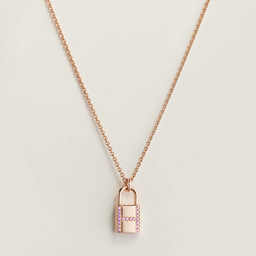 Kelly Cadenas pendant
