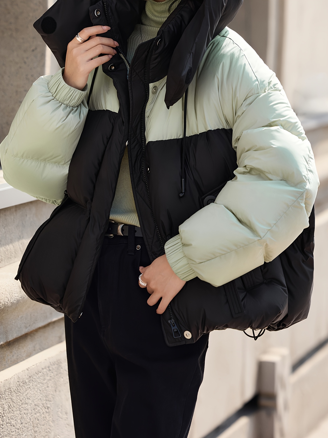 MOHO&MO Color Block Puffer Down Jacket – Stylish Commuter Outerwear