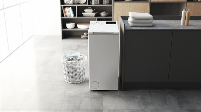 HOTPOINT ARISTON - Lavatrice WMTG 626BS IT 6 Kg Classe A