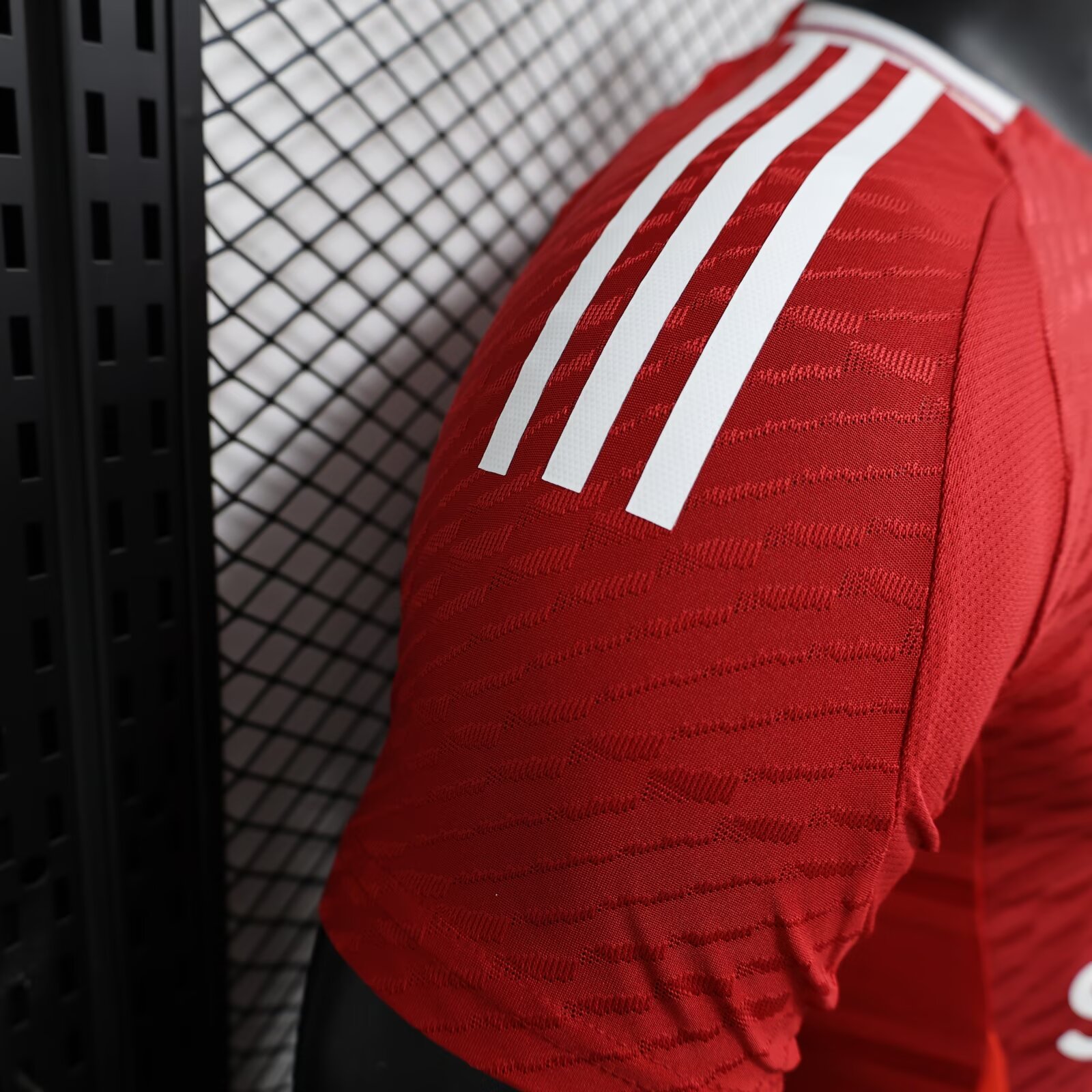 2024/25 Manchester United Home Shirt - Player Edition