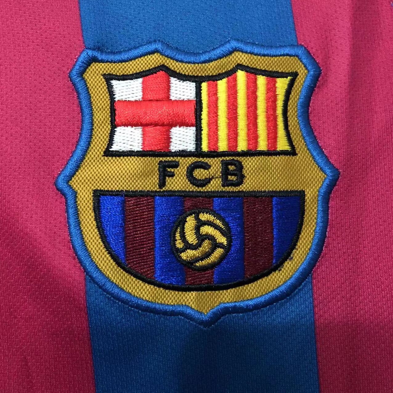 2005/2006 Barcelona home long sleeved jersey - fans edition