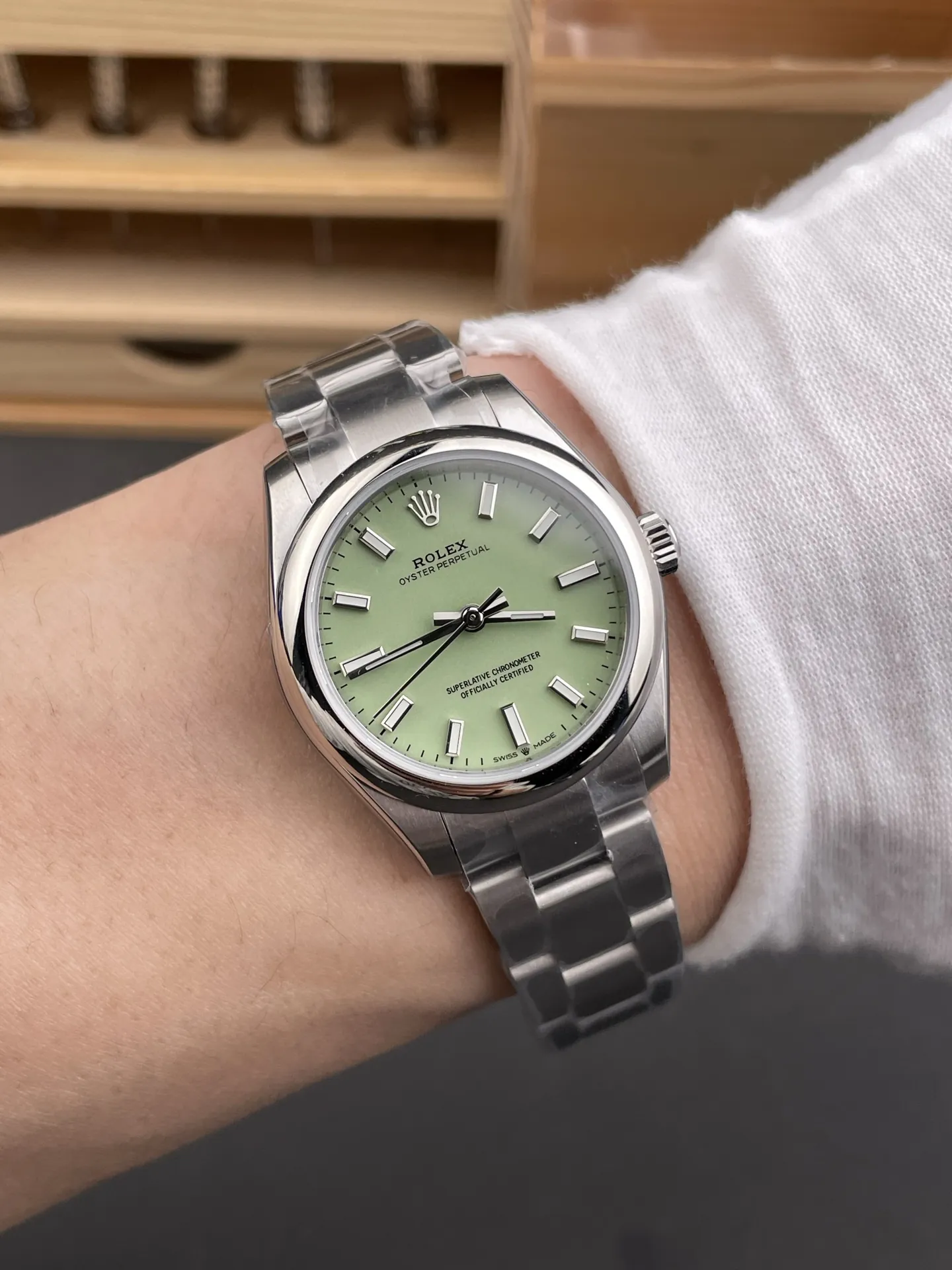 Rolex Oyster Perpetual Avocado Green Ladies 31mm