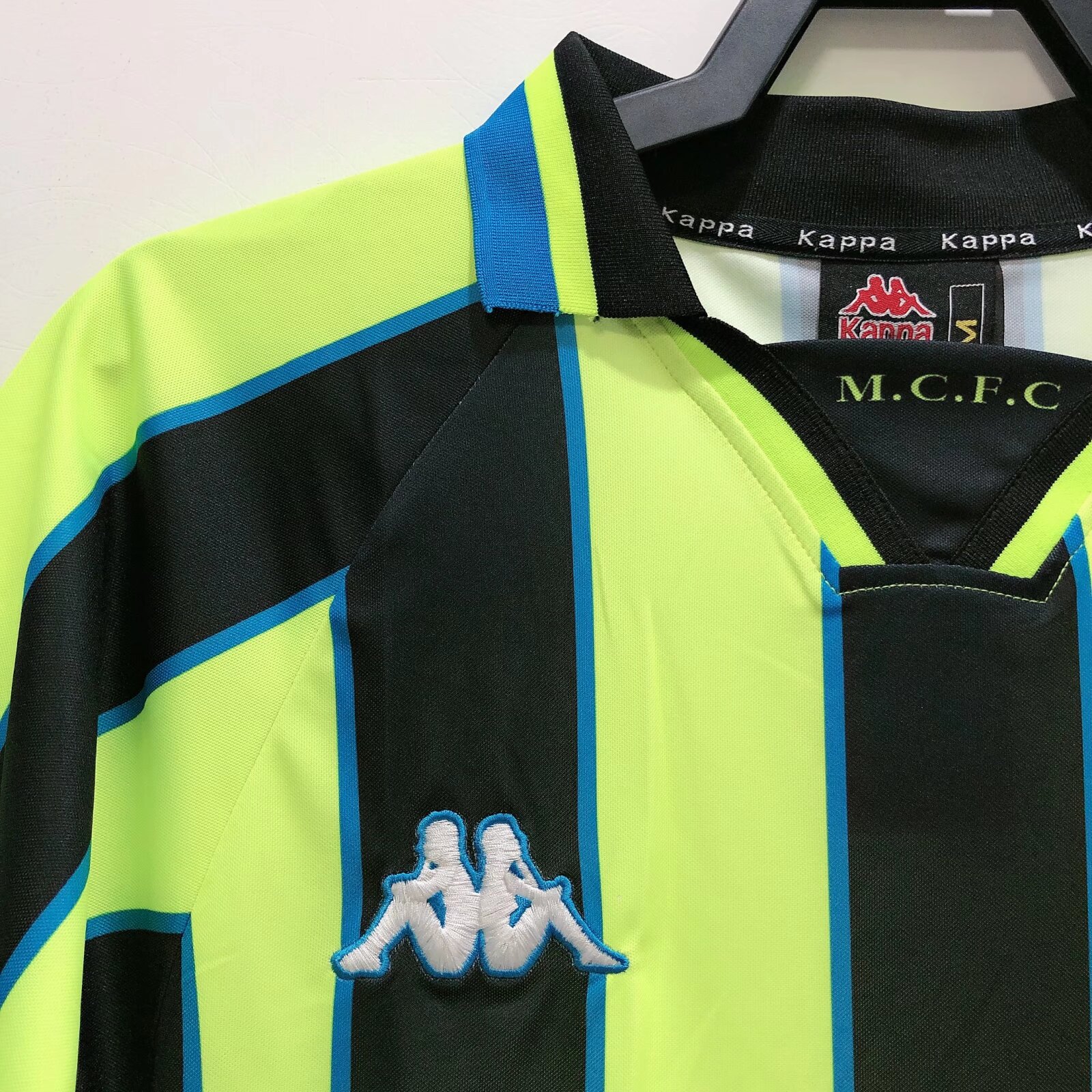 1998/1999 Manchester City away jersey: 1Thai quality - Fans Edition