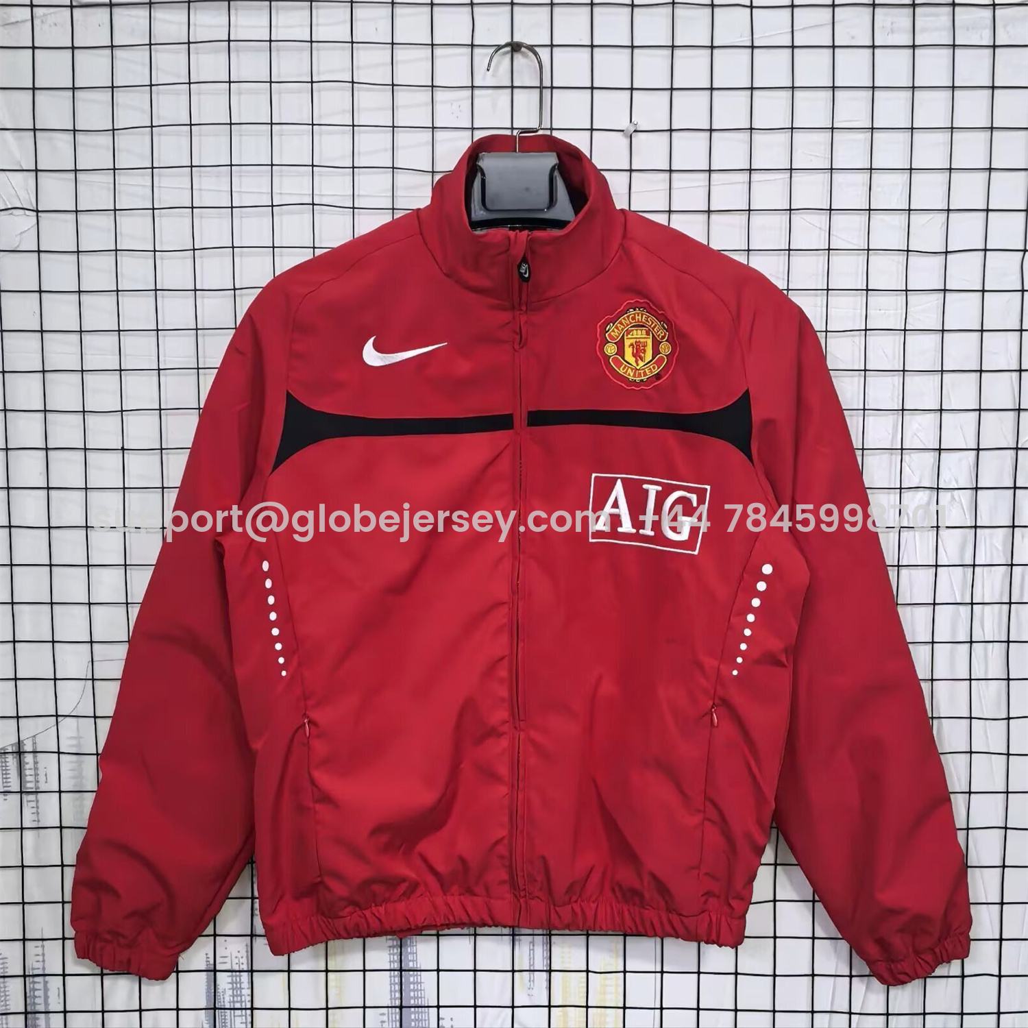 Retro Manchester United 2010-11 Red Windbreaker Jacket