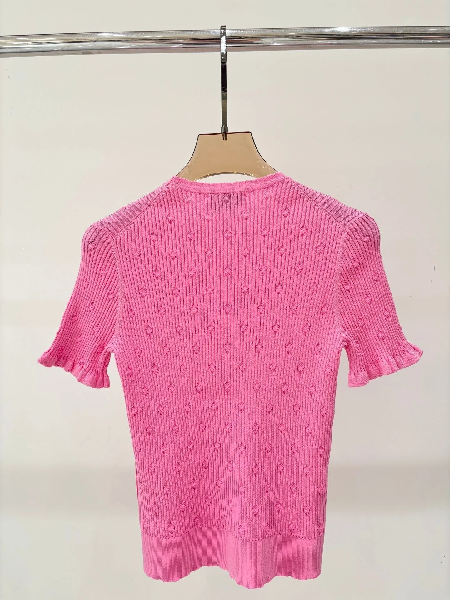 Simple slim fit knitted short sleeves