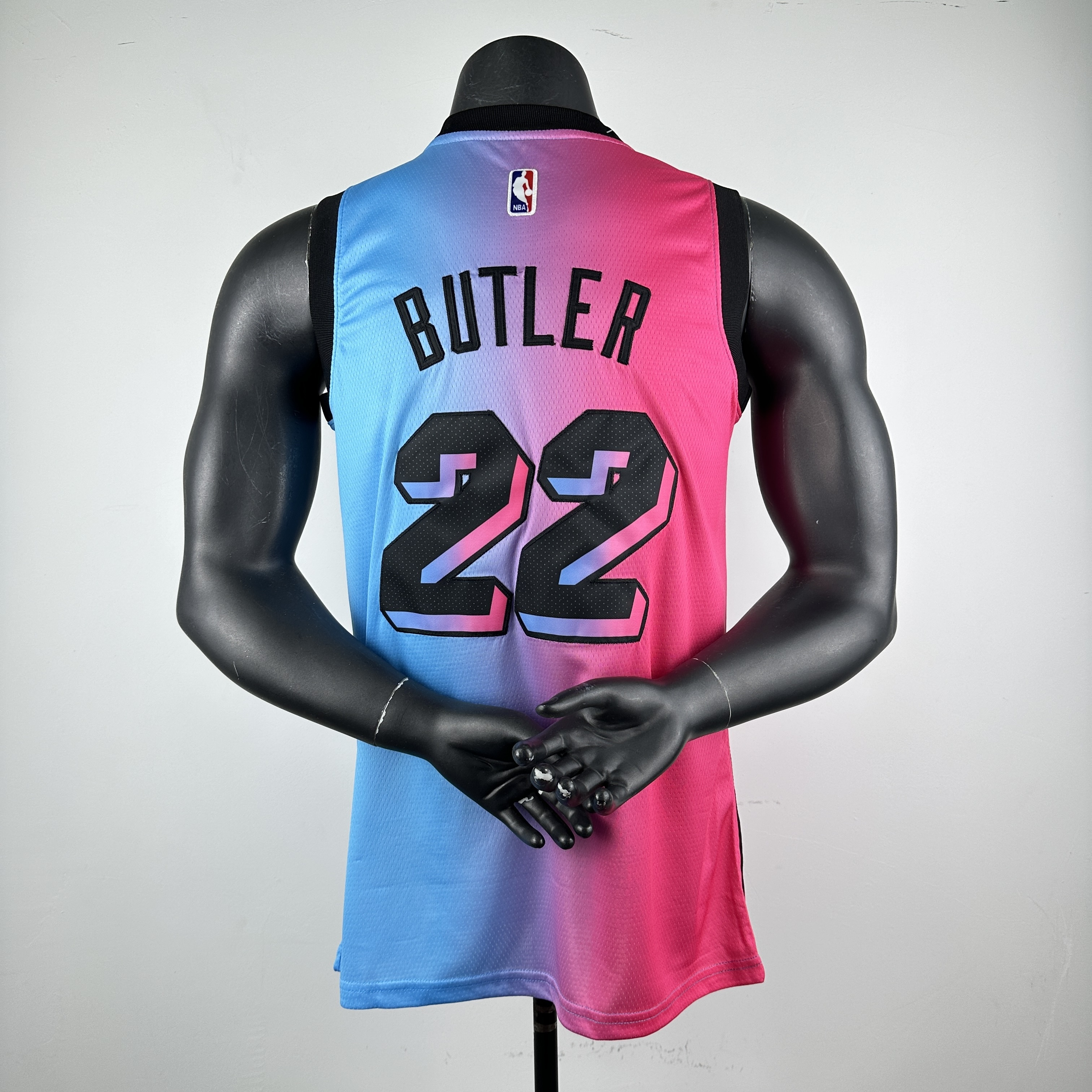 Embroidered Heat Gradient No. 22 Butler