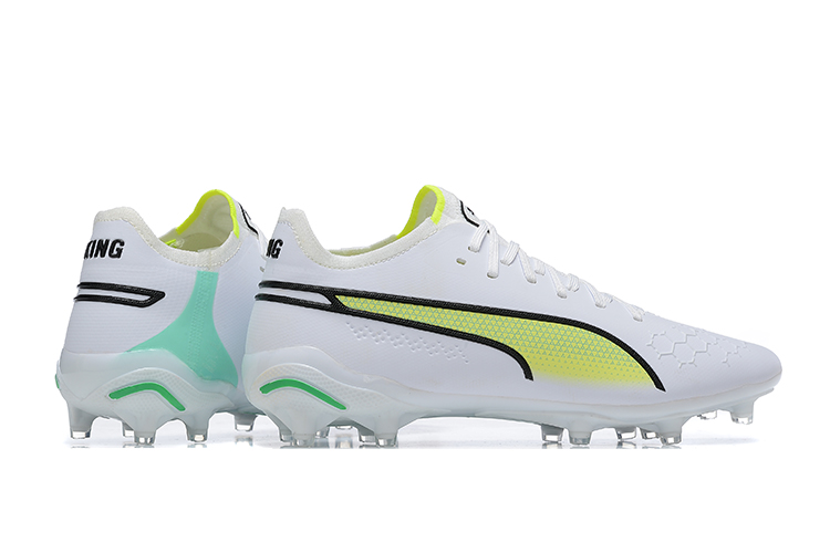 King Ultimate Icon MG Football Shoes