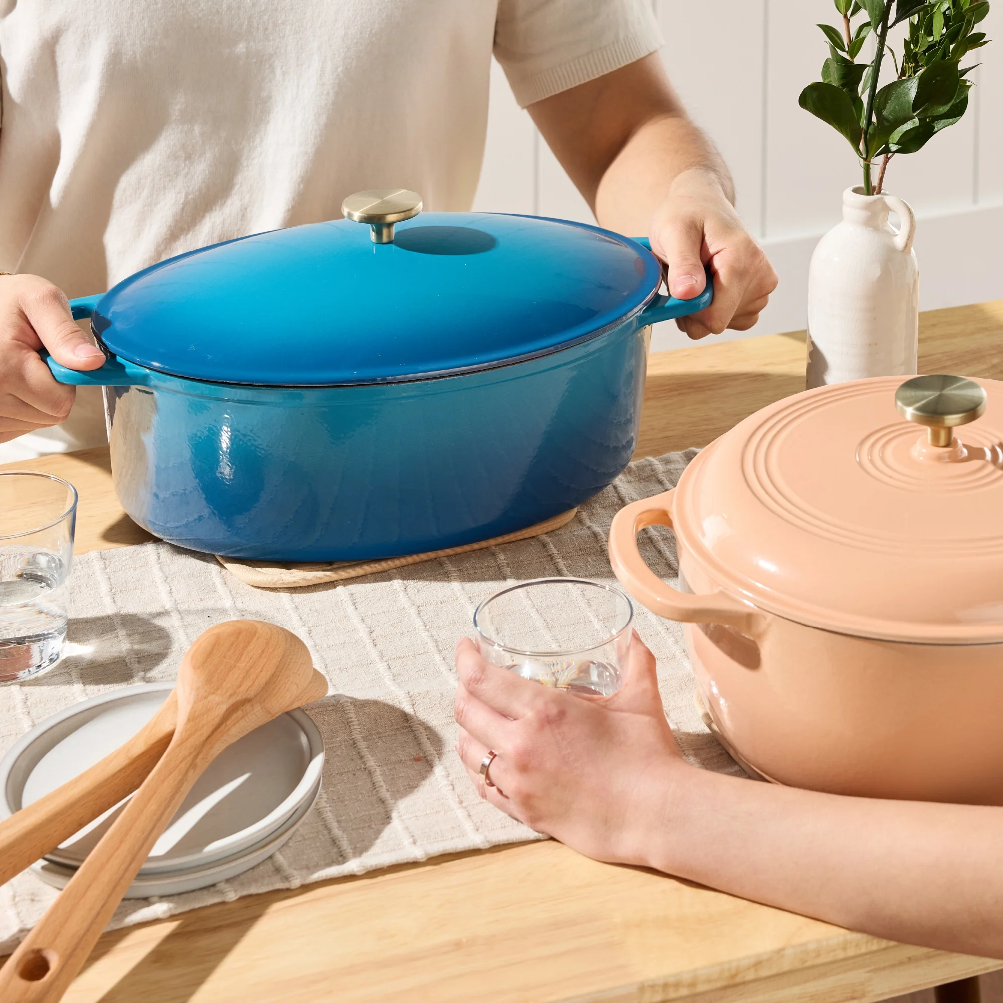 Best Choice Products Oval 7.5 Quart Cast-Iron Dutch Oven, Heavy-Duty w/ Enamel, Side Handles - Vanilla Buttercream