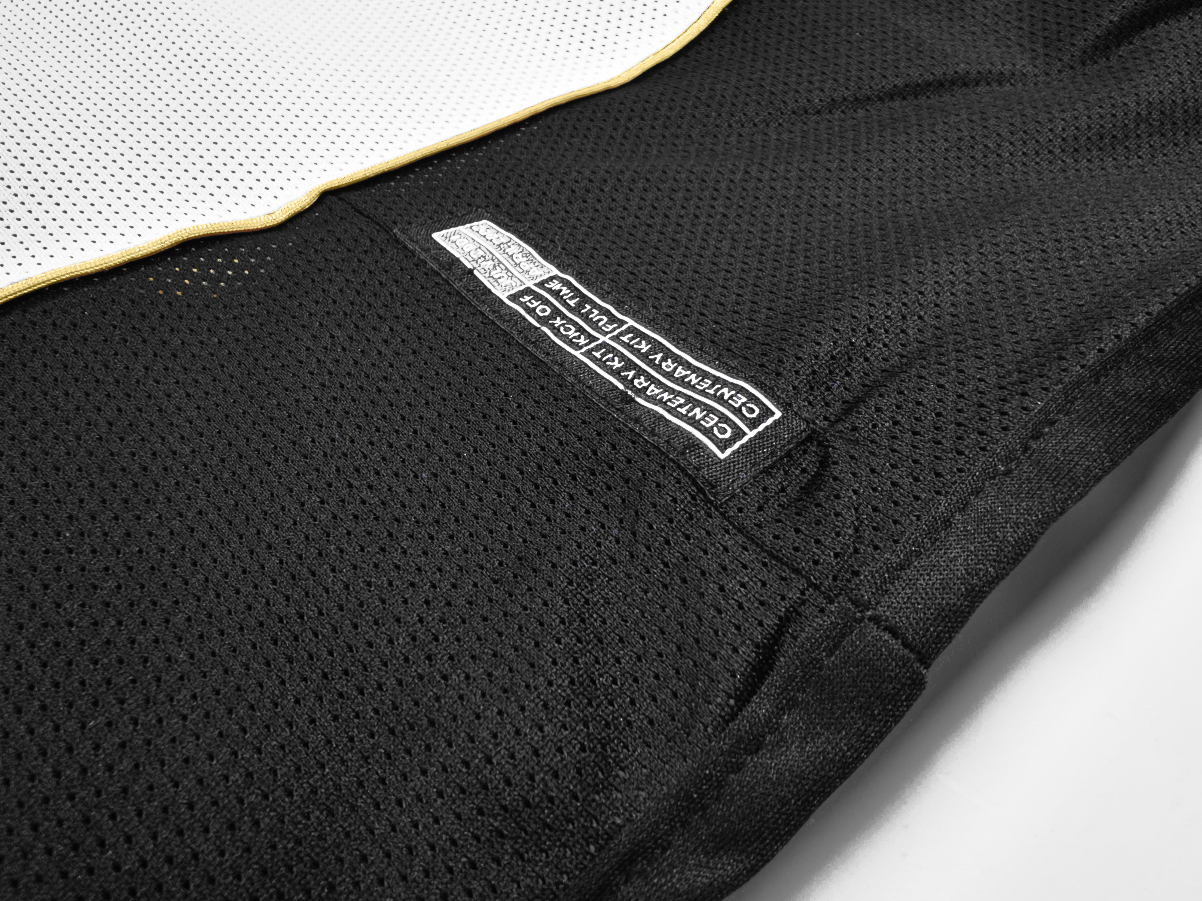 2001/02 Manchester United Centenary Retro White Shirt-Fans