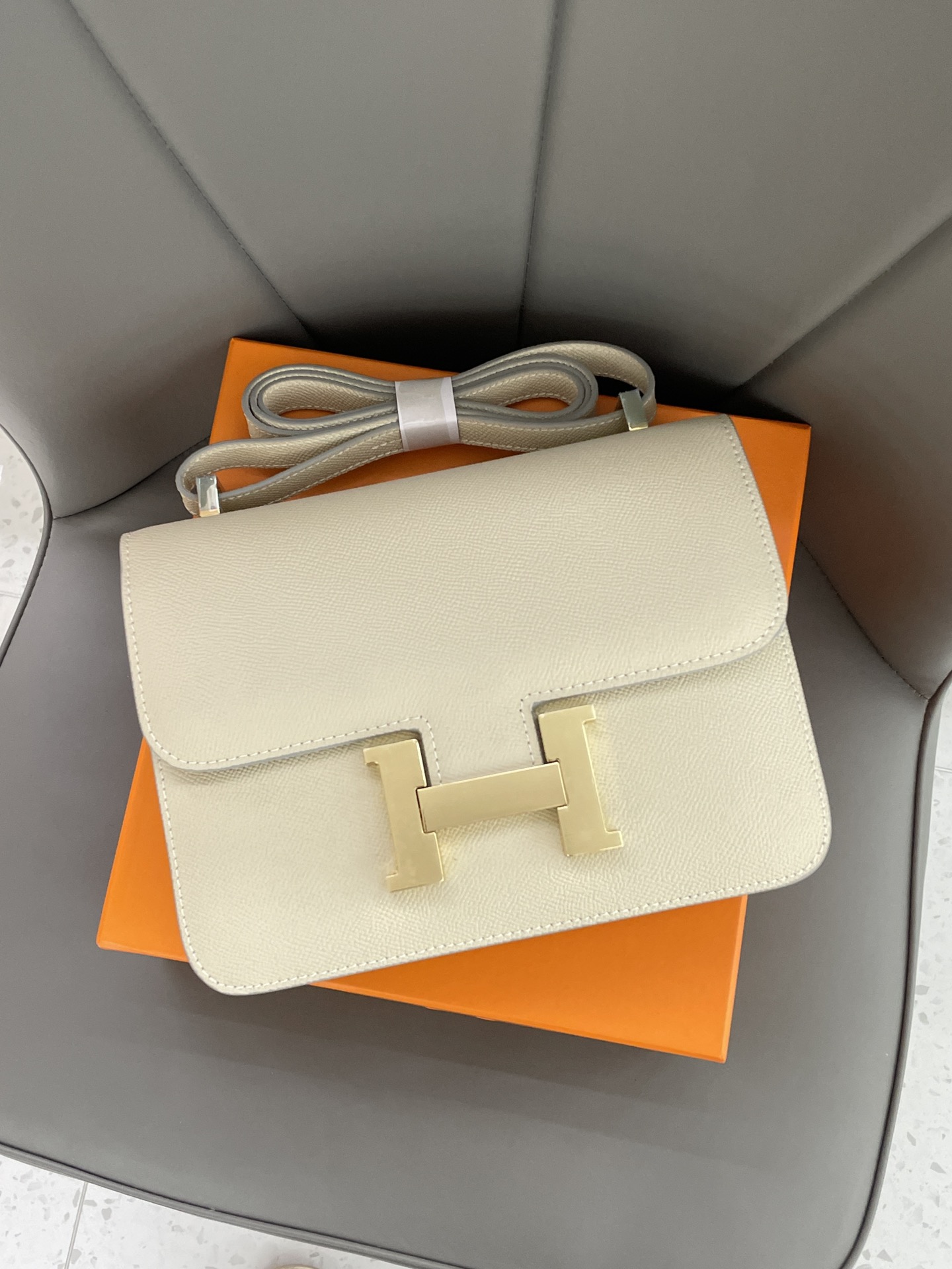 Hermes Constance Mini 19-24