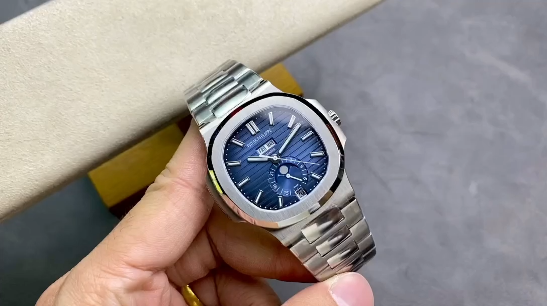 【Super Clone】Patek Philippe Nautilus 5726 1A 001 40.5mm Stainless Steel Blue Dial Watch