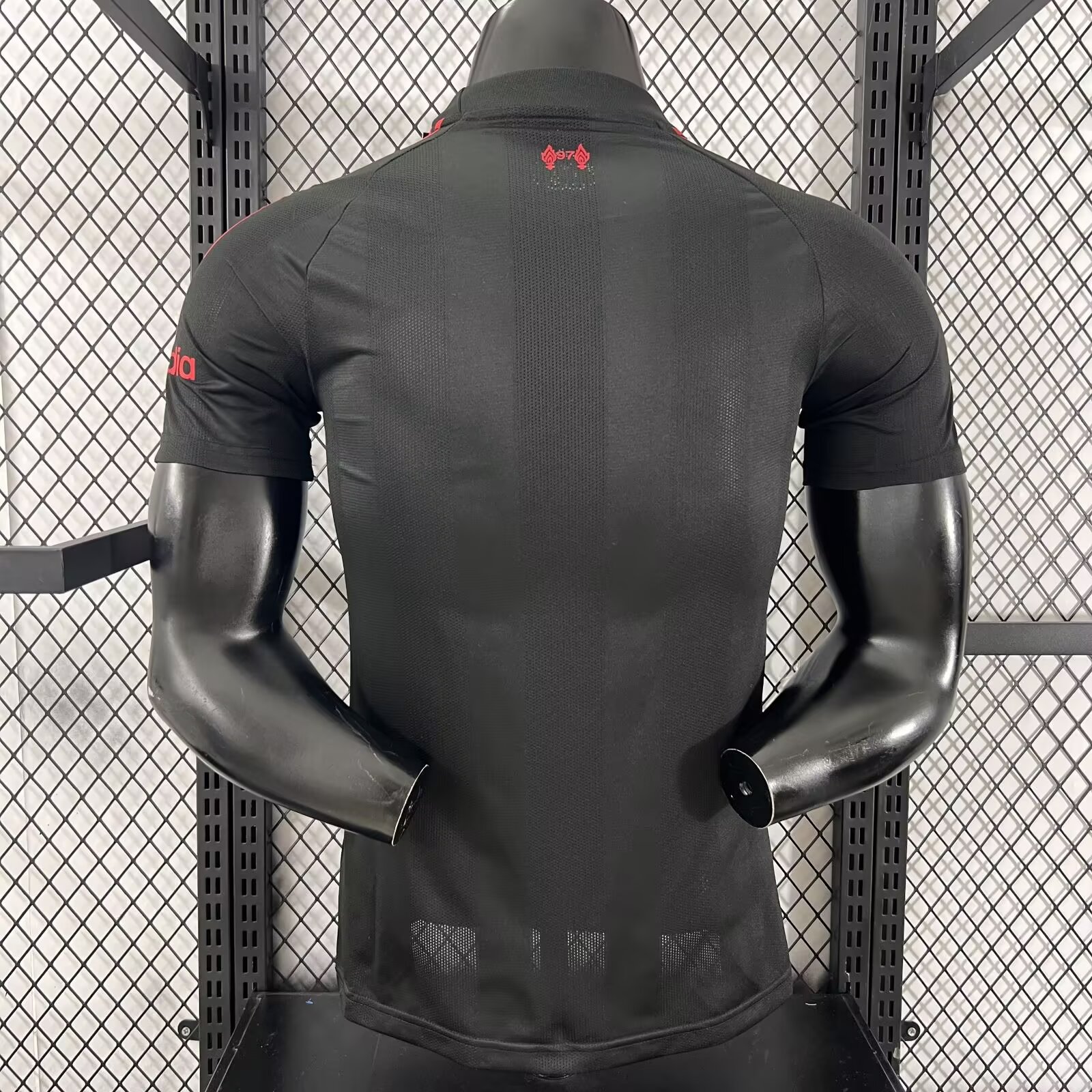 2025-26 Liverpool Black Jersey - Player Edition