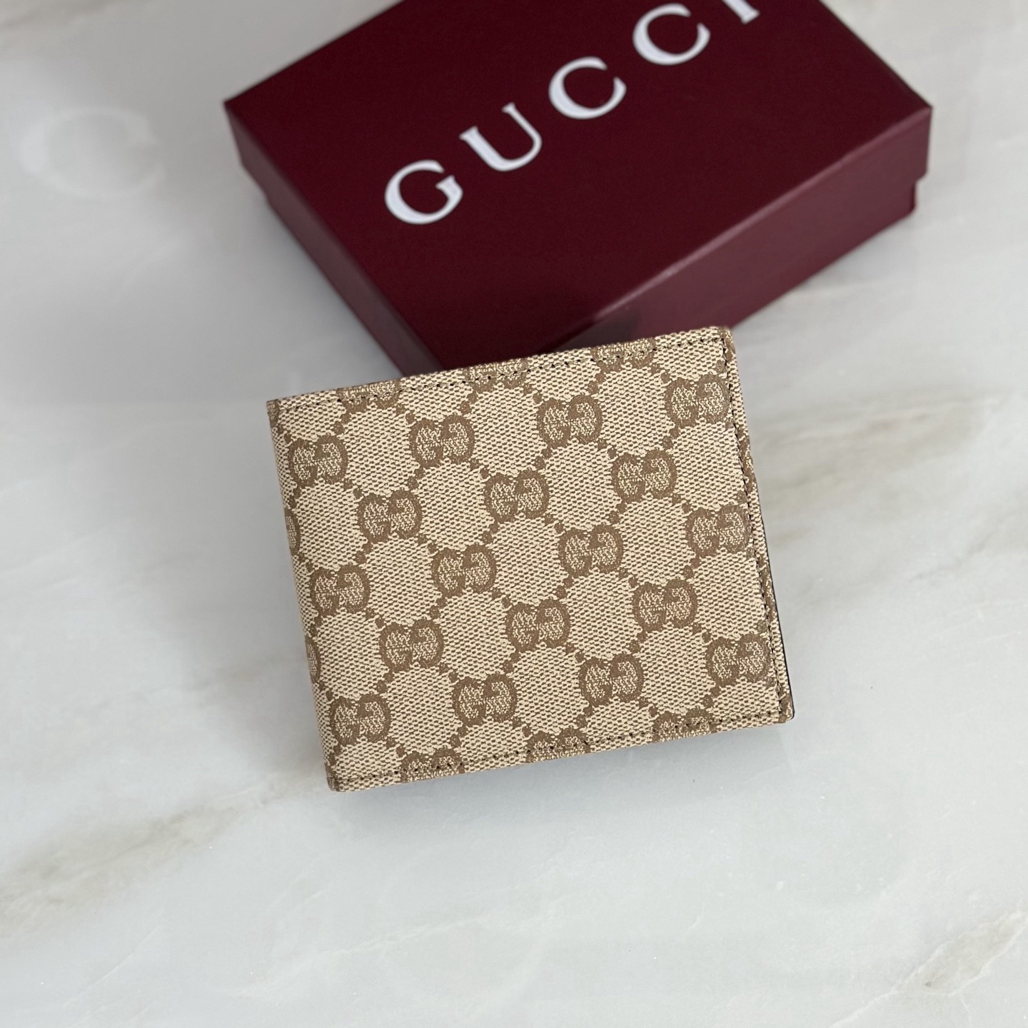 Gucci Essence Classic Bi-fold Wallet